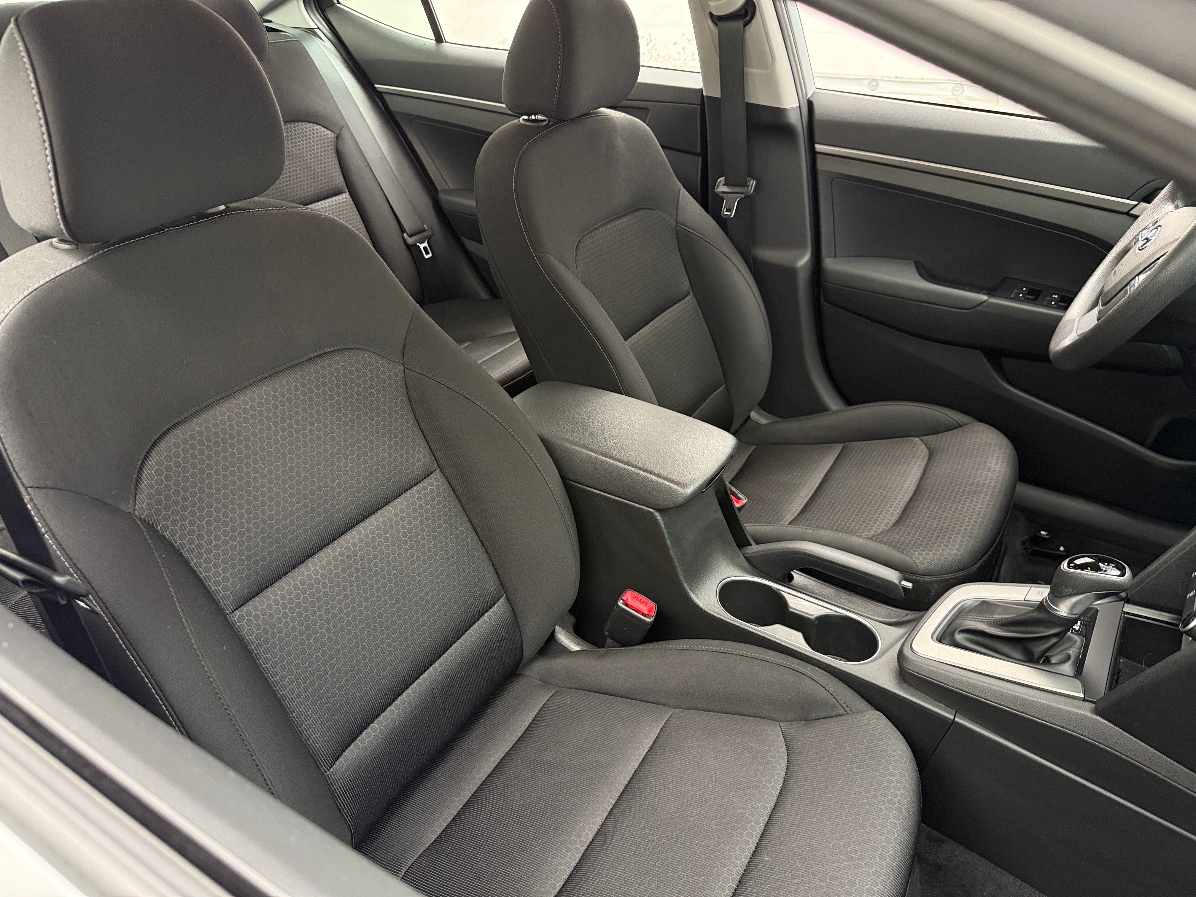 2018 Hyundai Elantra SE 2