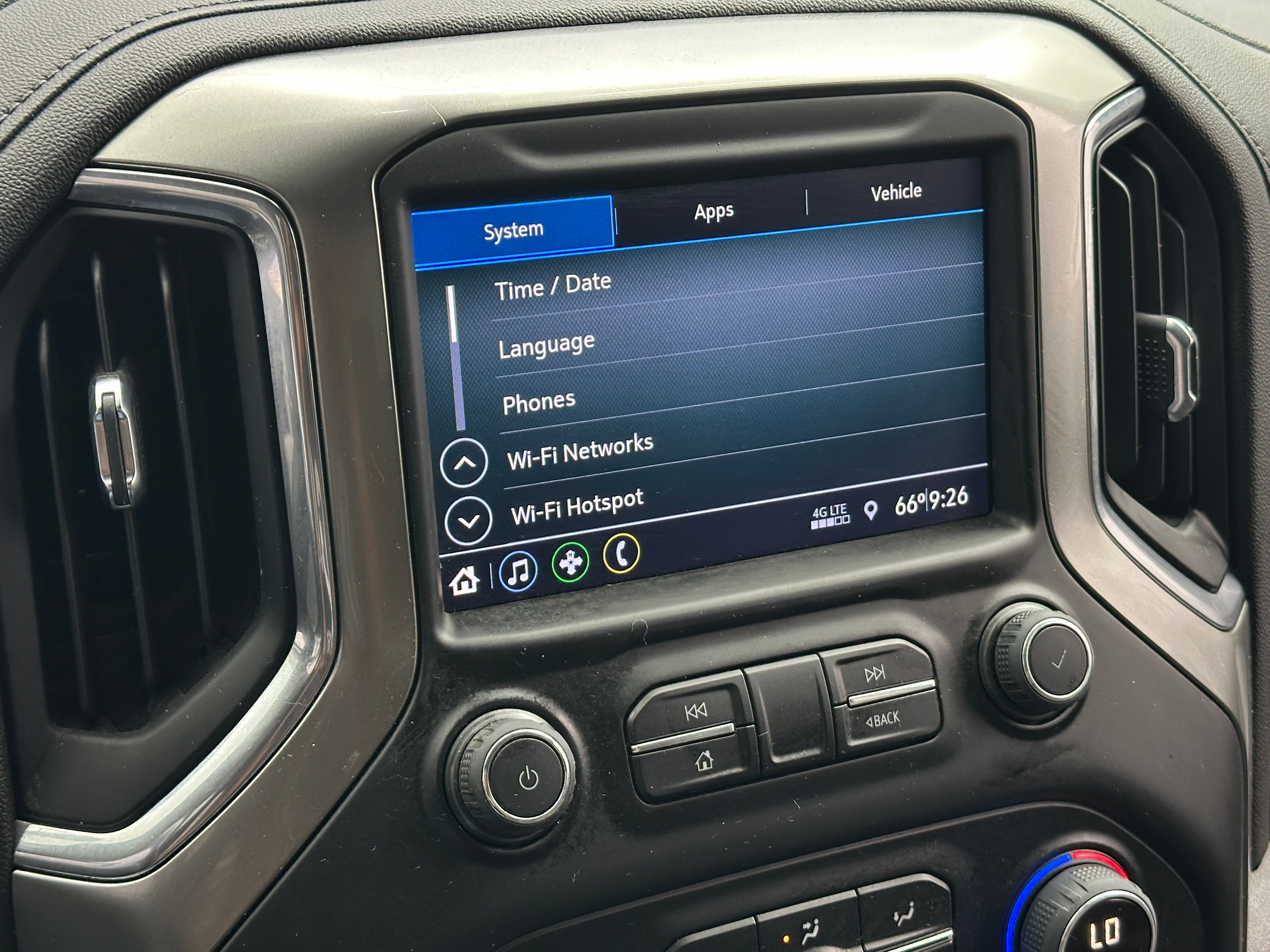 2022 Chevrolet Silverado 1500 LT 4