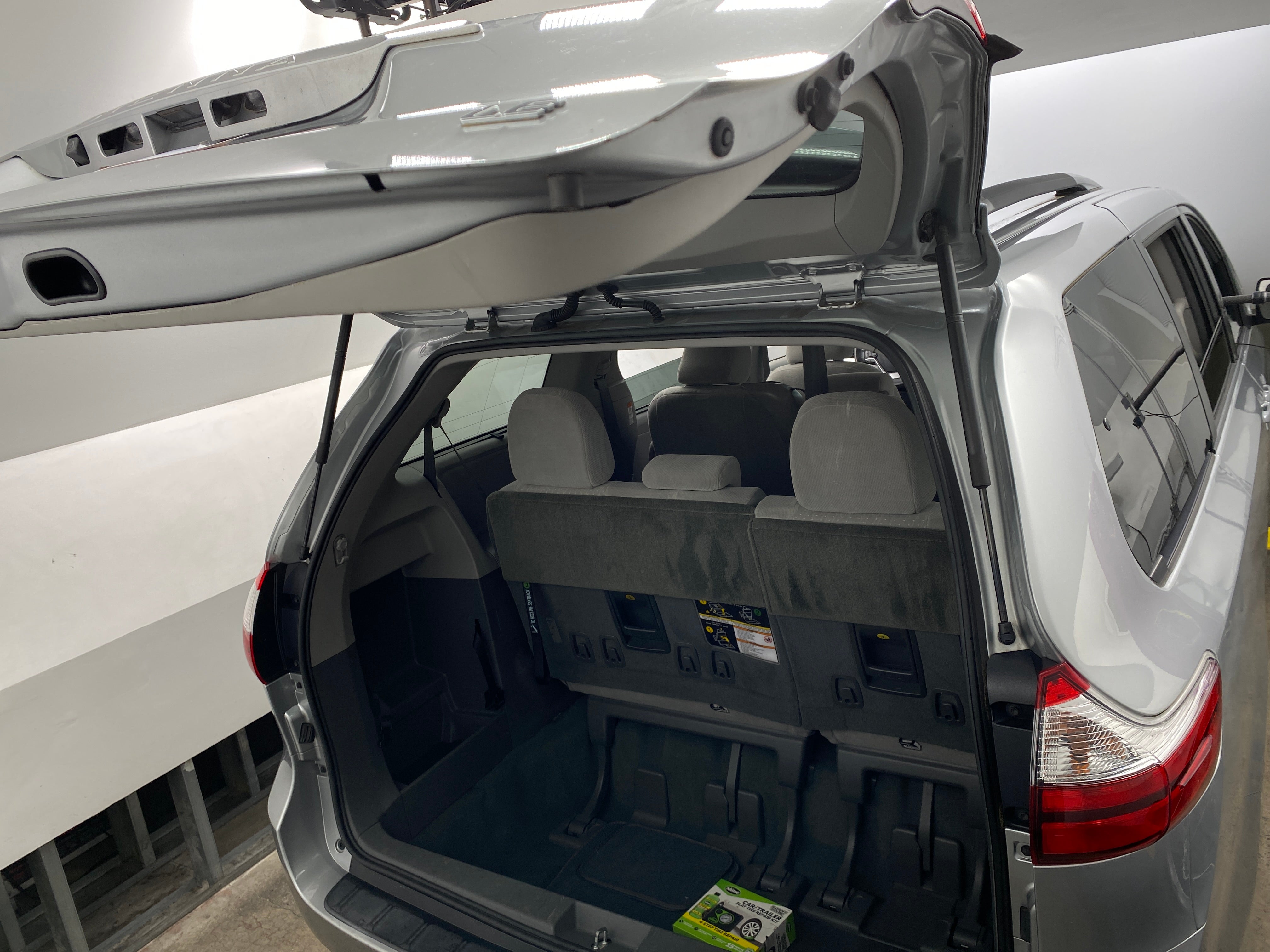 2019 Toyota Sienna LE 7