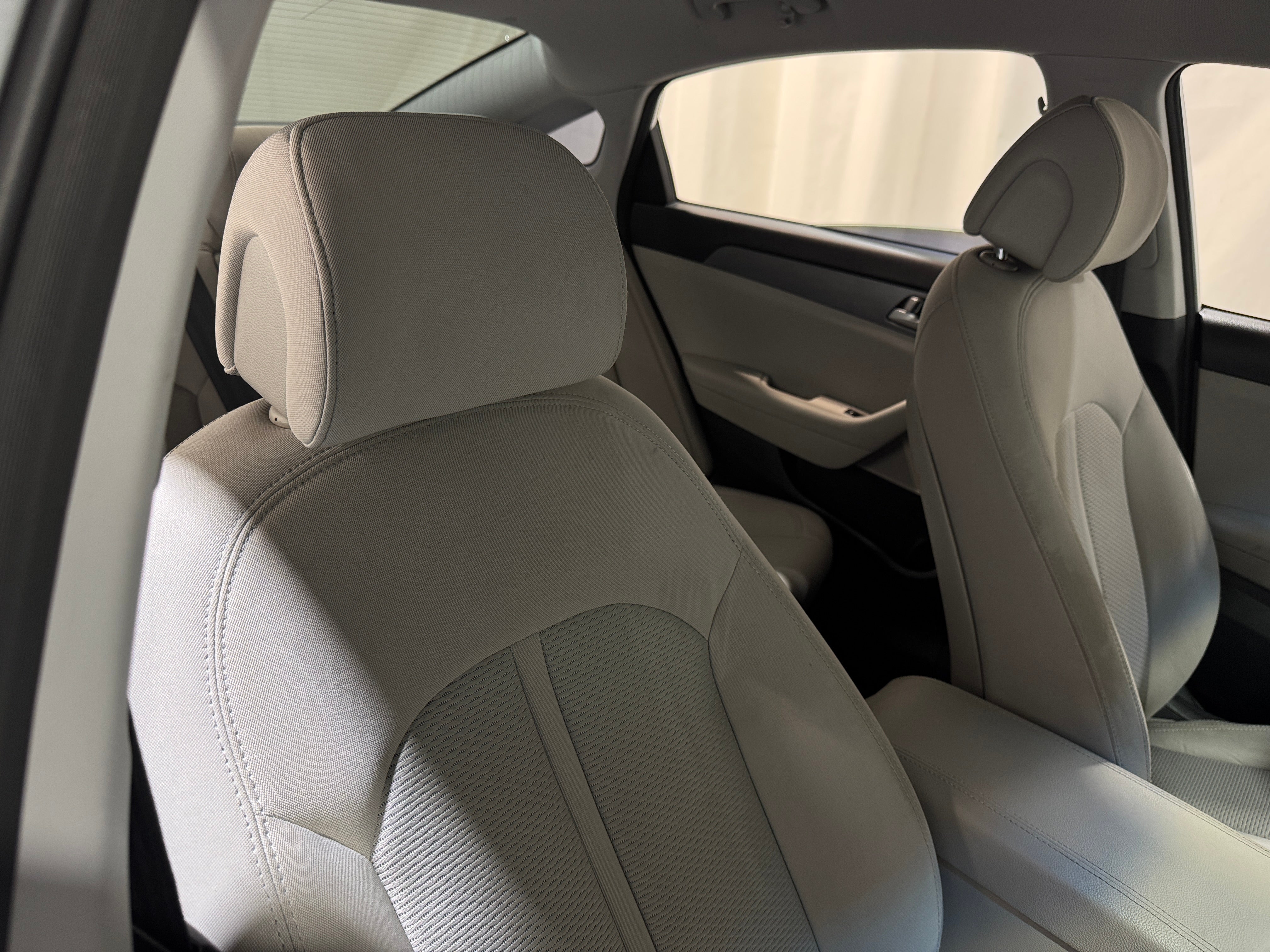 2015 Hyundai Sonata SE 2