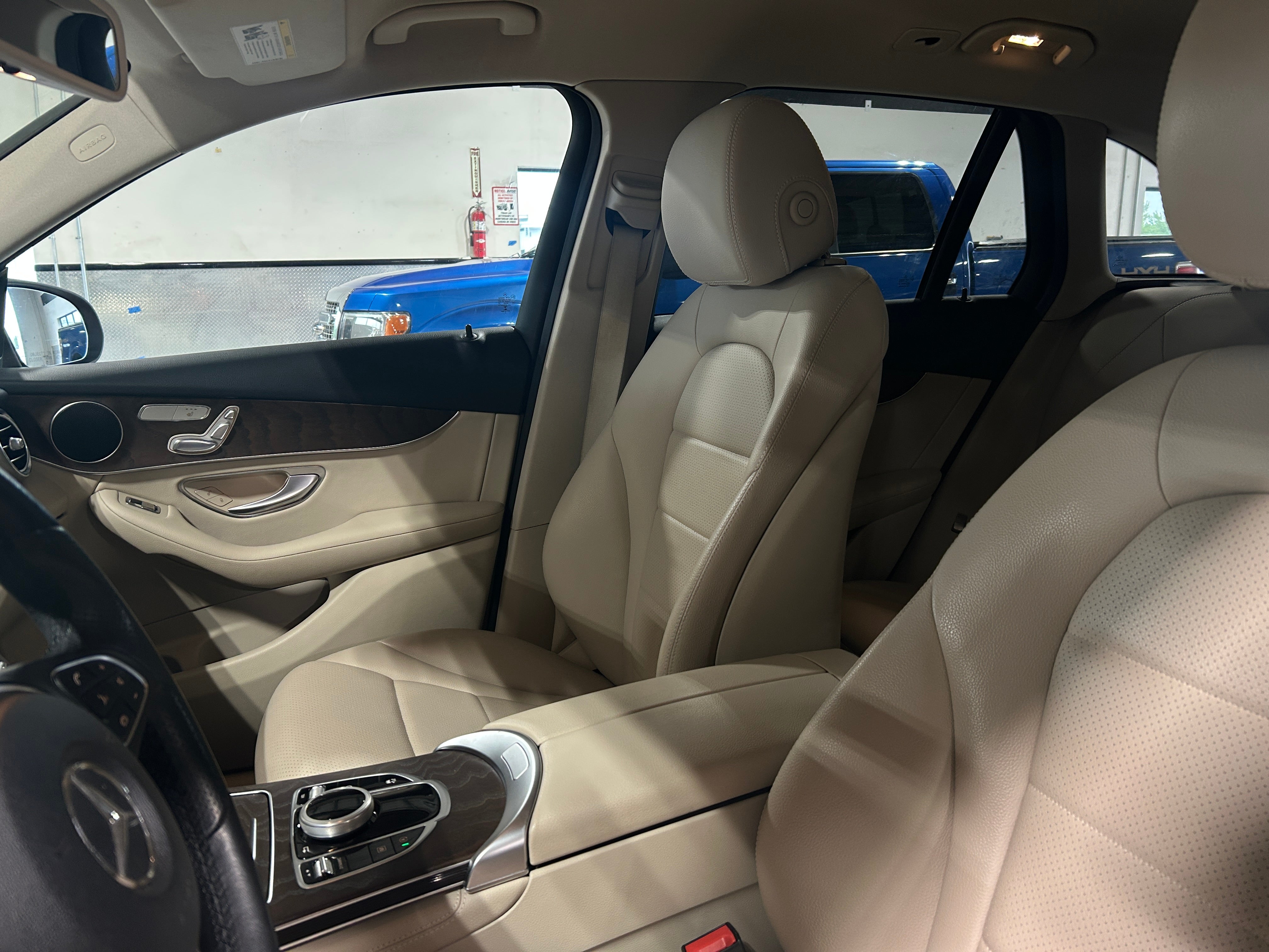 2018 Mercedes-Benz GLC 300 2