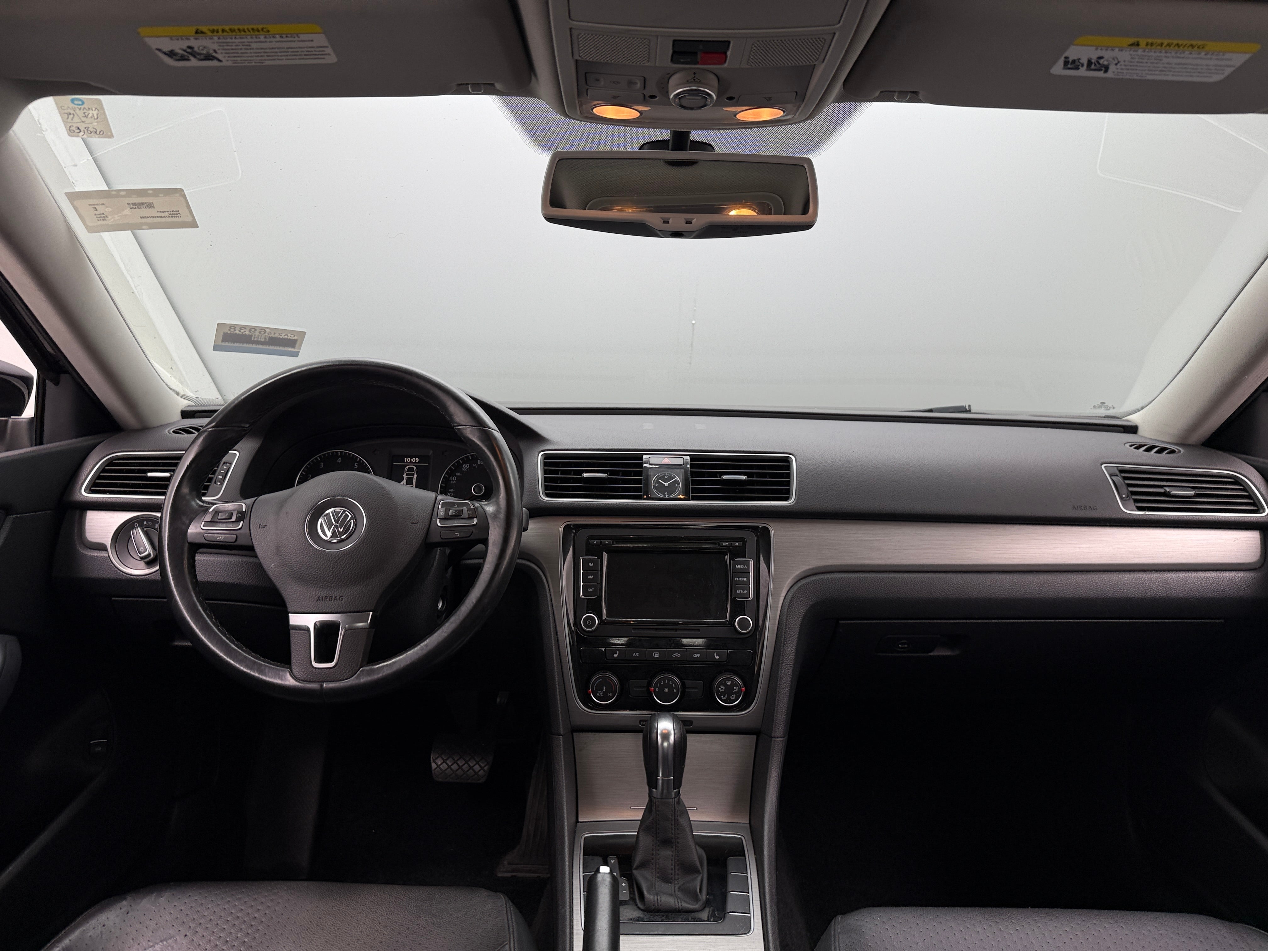 2014 Volkswagen Passat SE 2