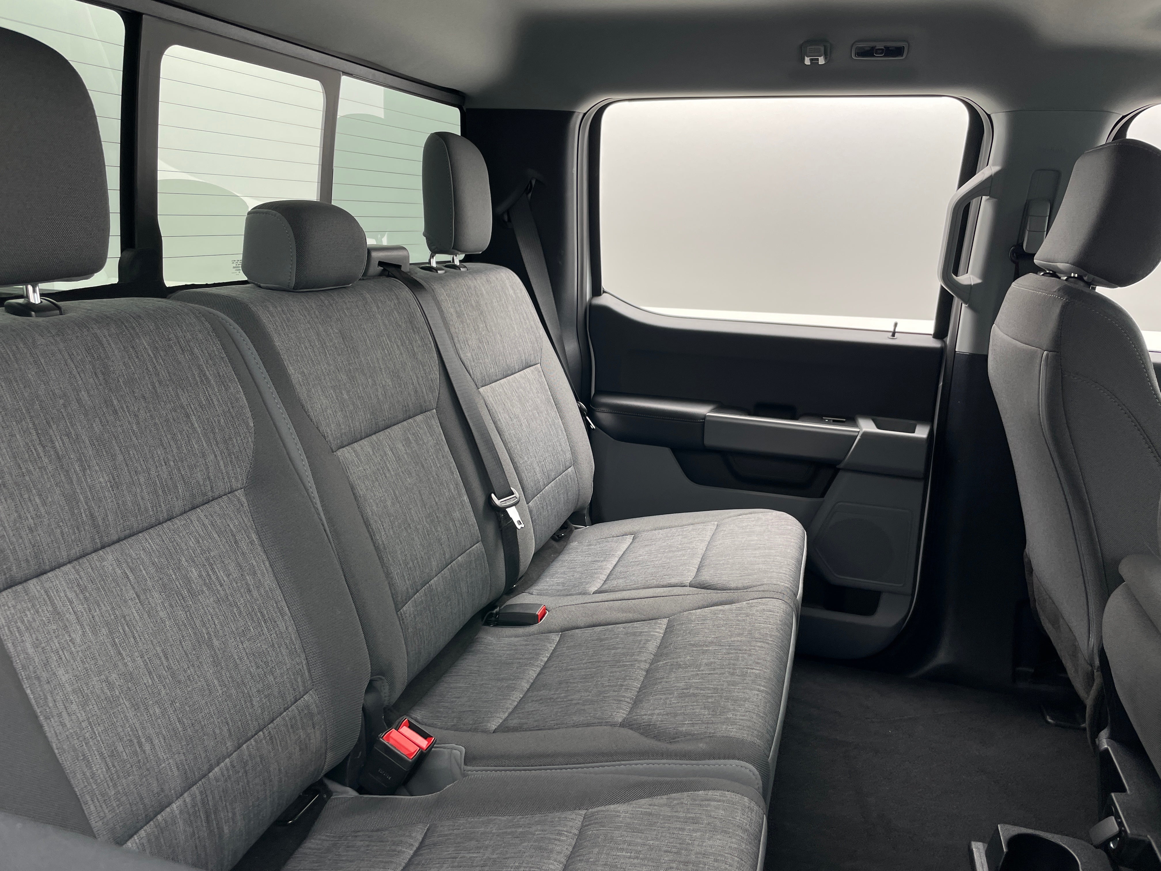 2023 Ford Econoline E-250 6