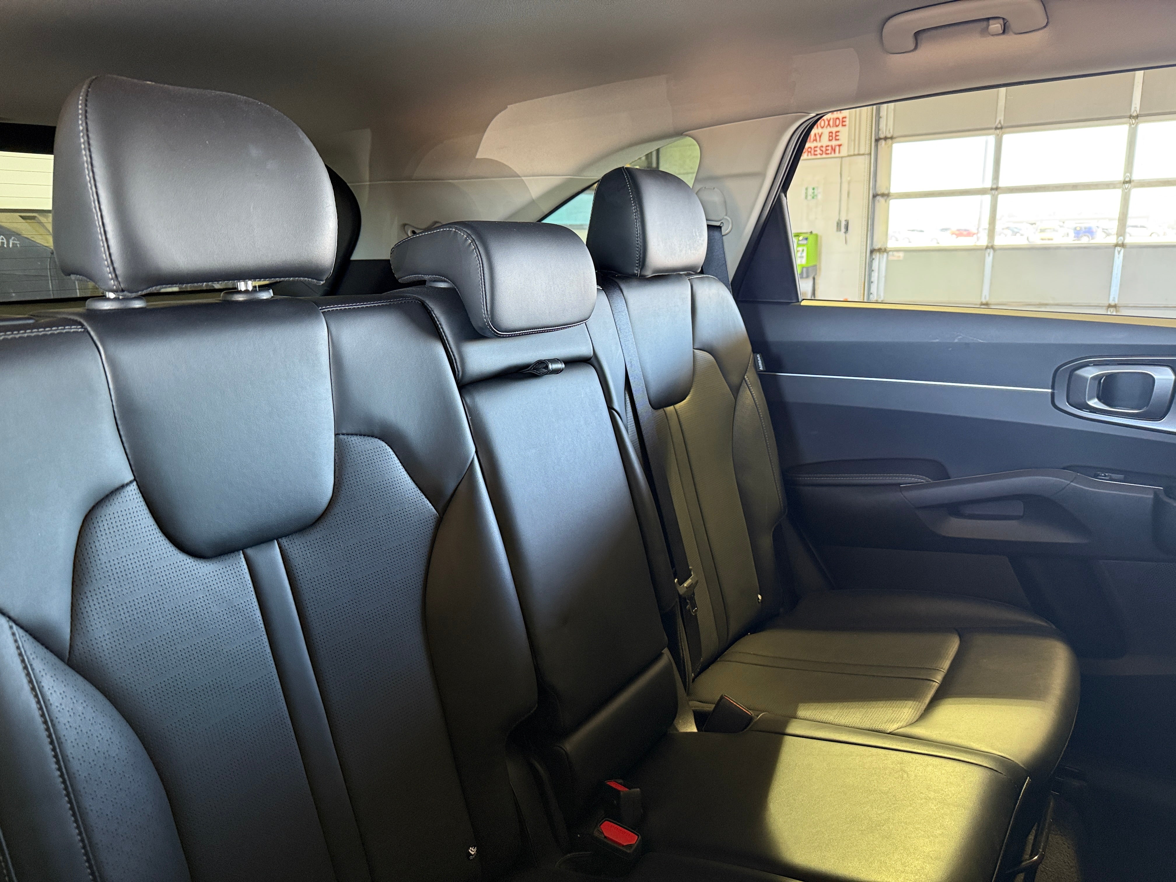 2024 Kia Sorento S 5