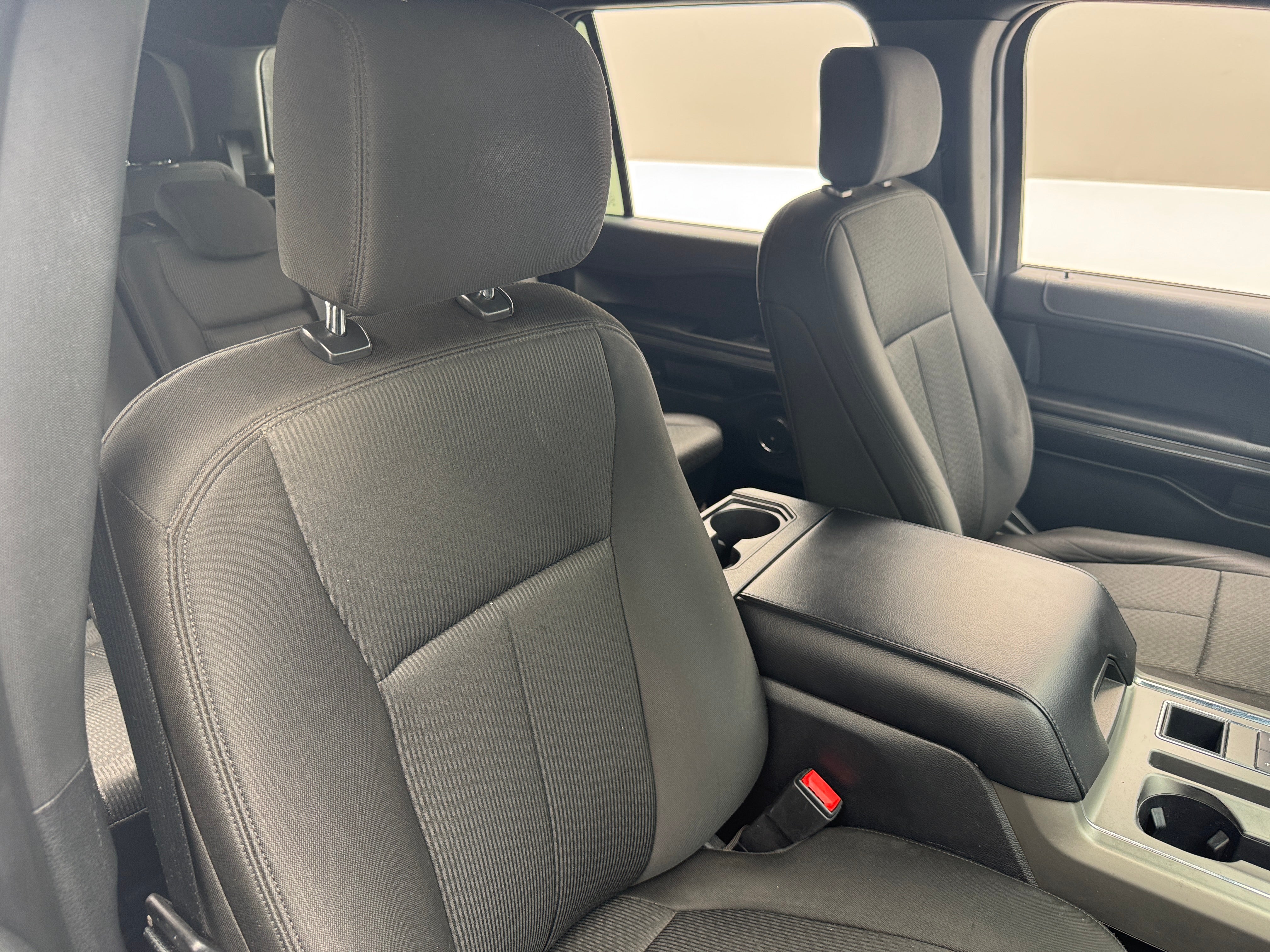 2019 Ford Expedition XLT 2