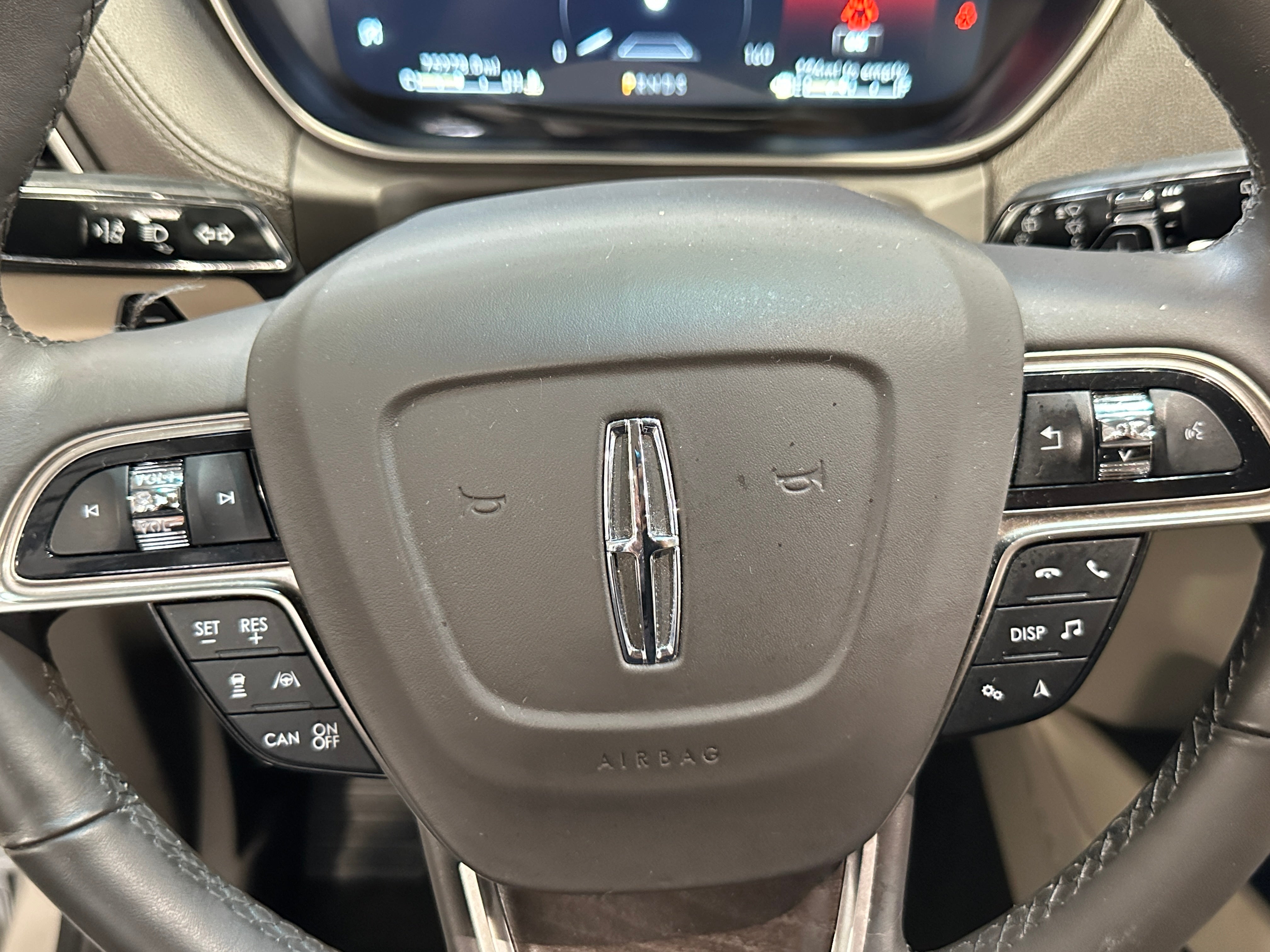2019 Lincoln Nautilus Reserve 4