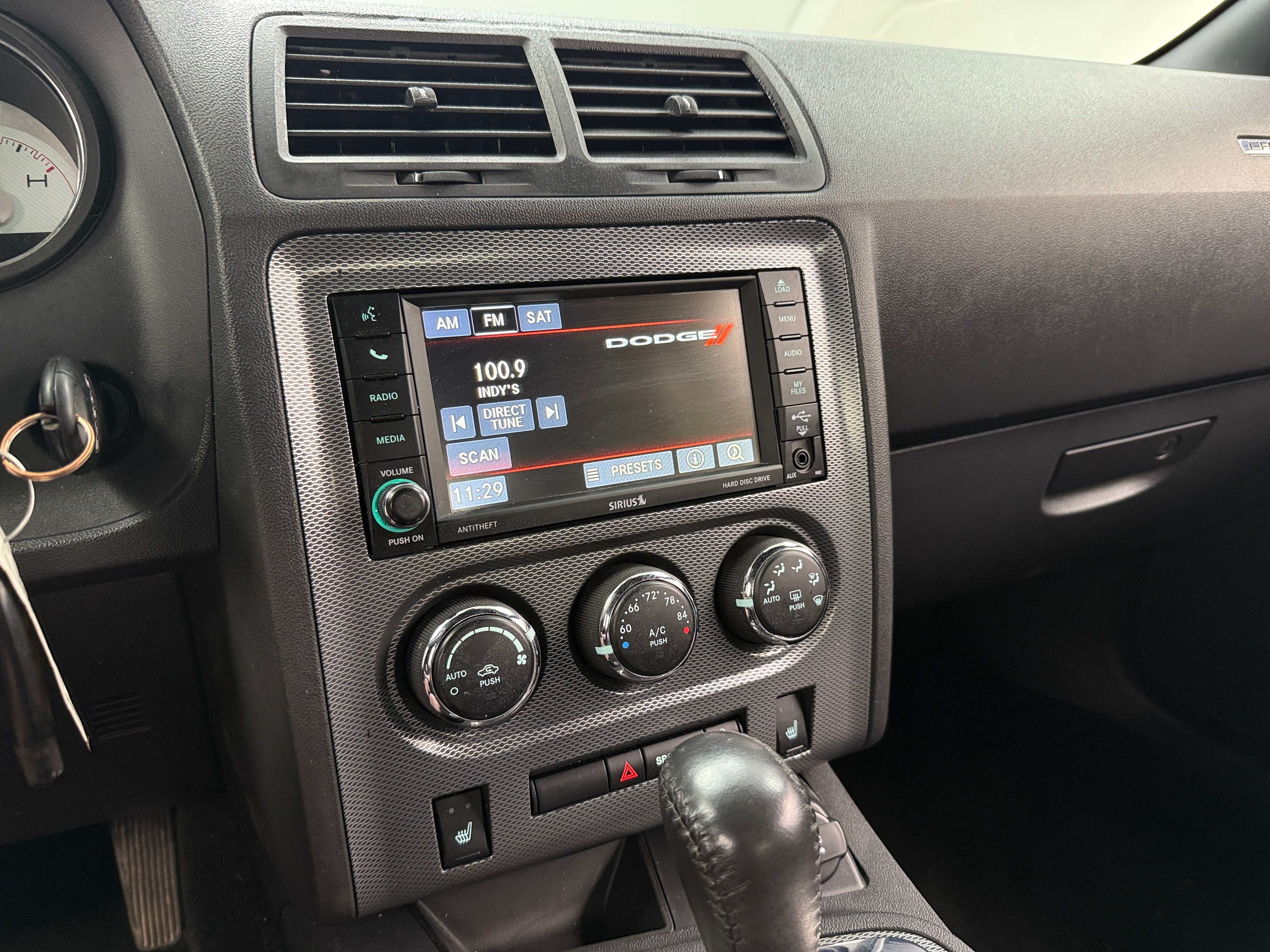 2014 Dodge Challenger R/T 4