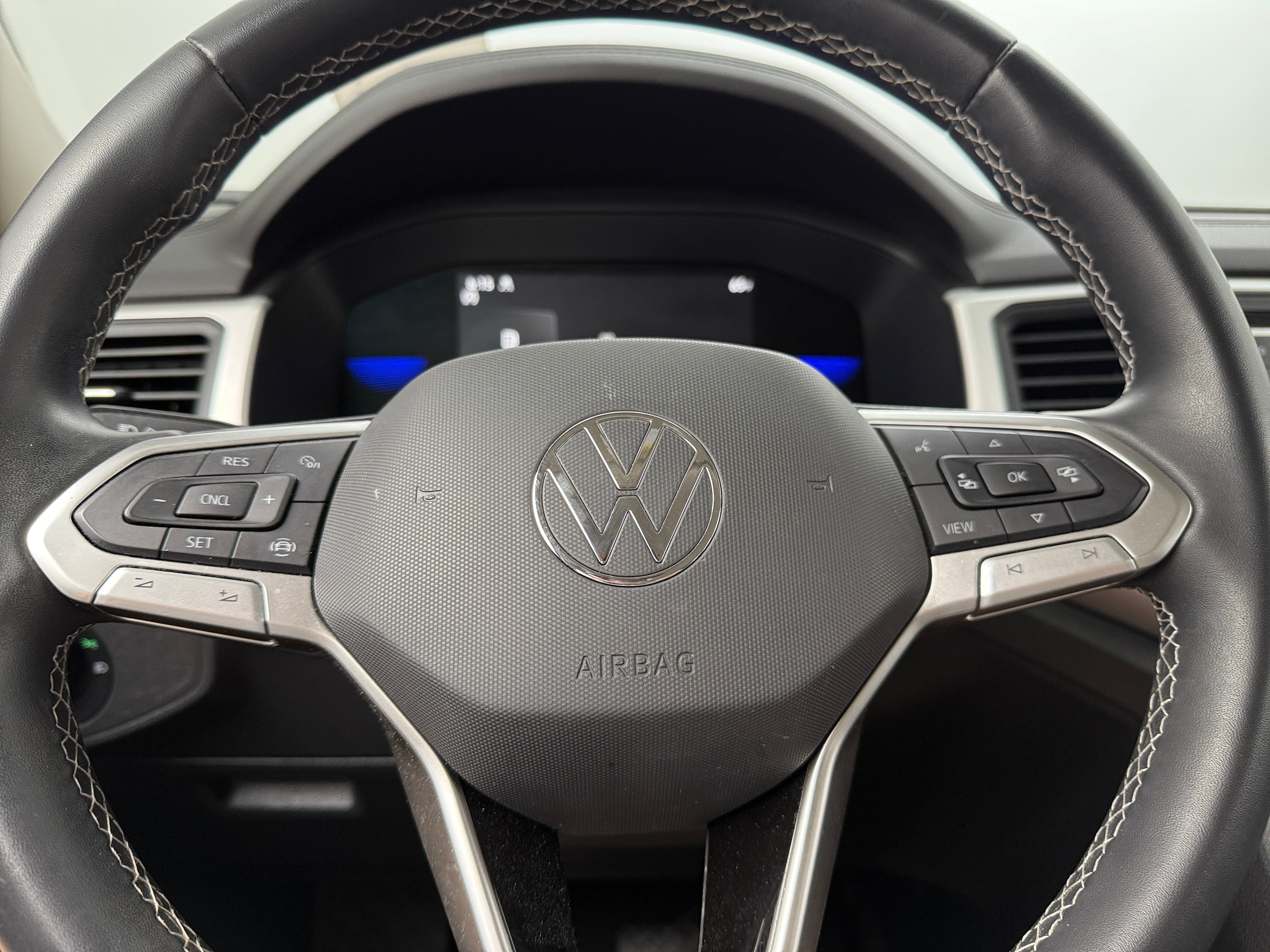 2022 Volkswagen Atlas SE 4