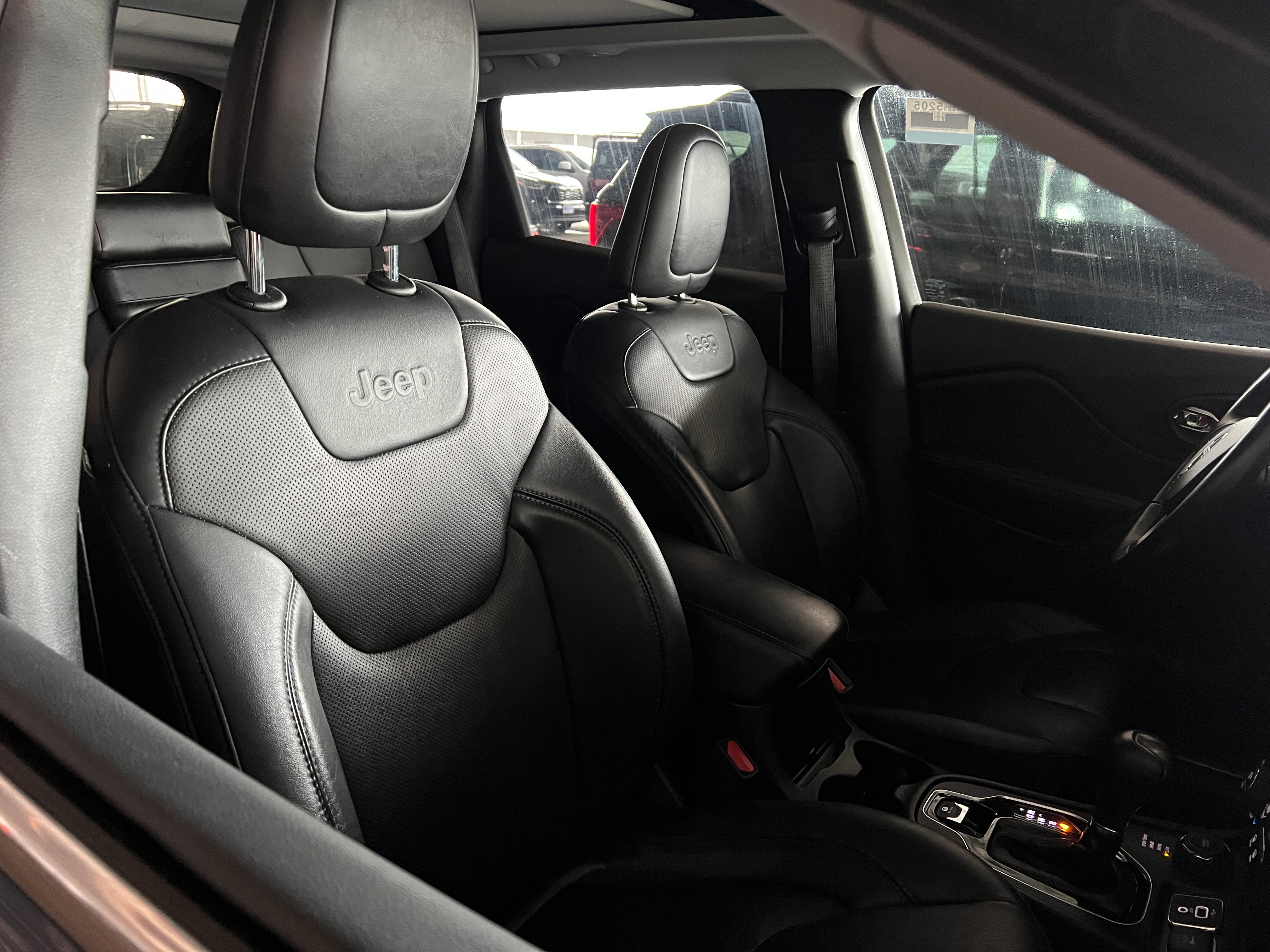2019 Jeep Cherokee Limited Edition 2
