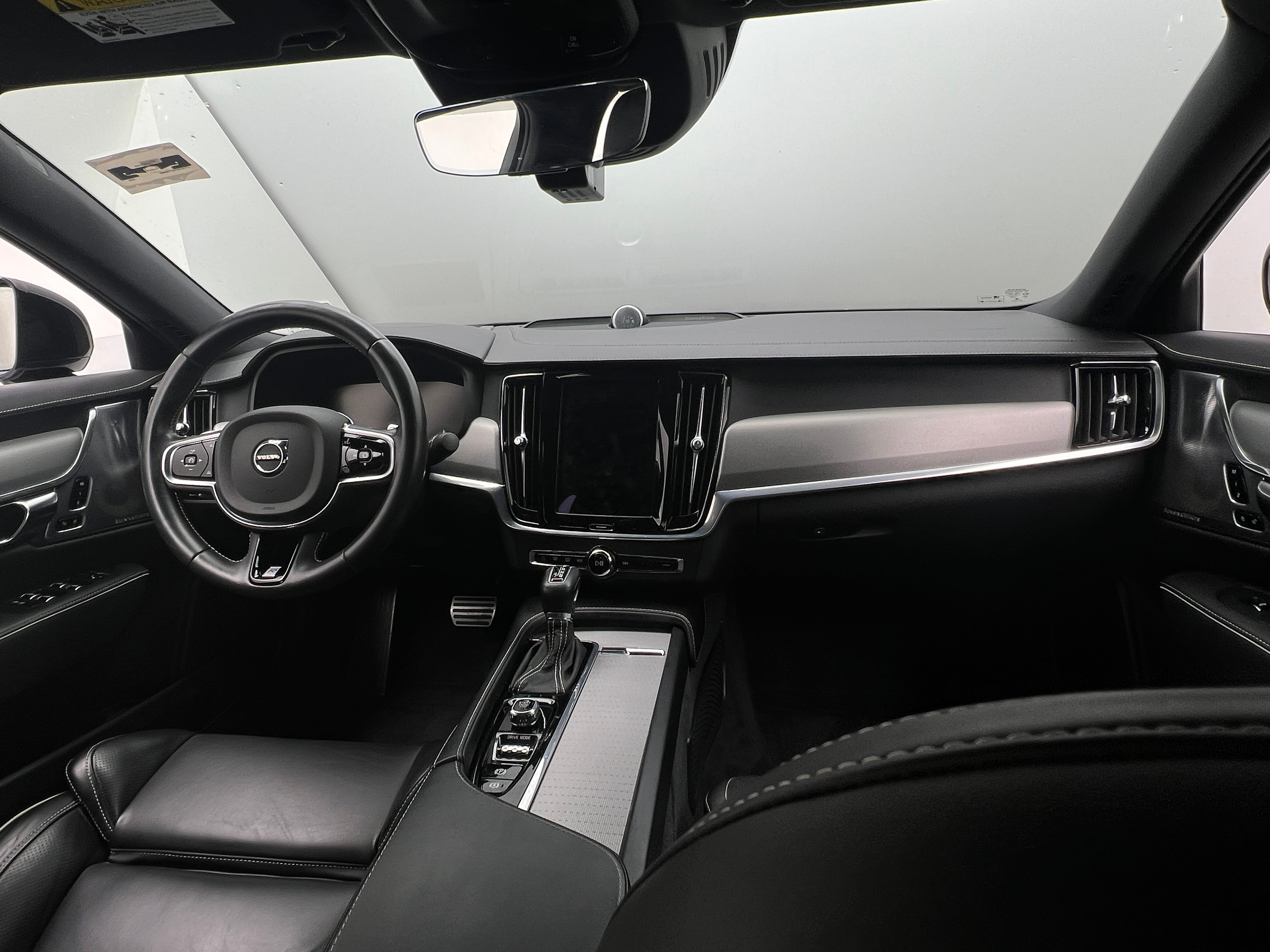 2020 Volvo S90 T6 R-Design 2