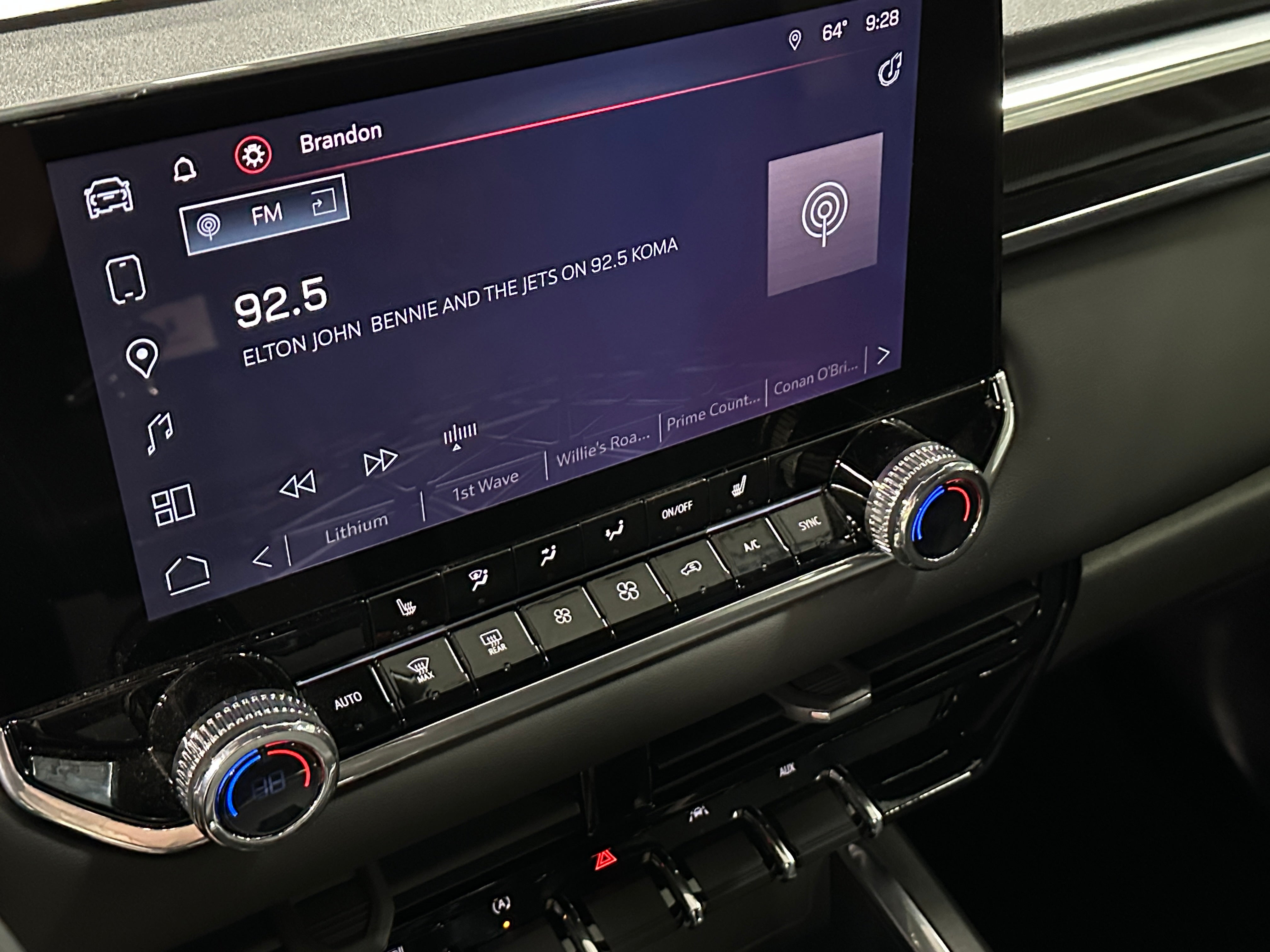 2024 GMC Canyon Elevation 4