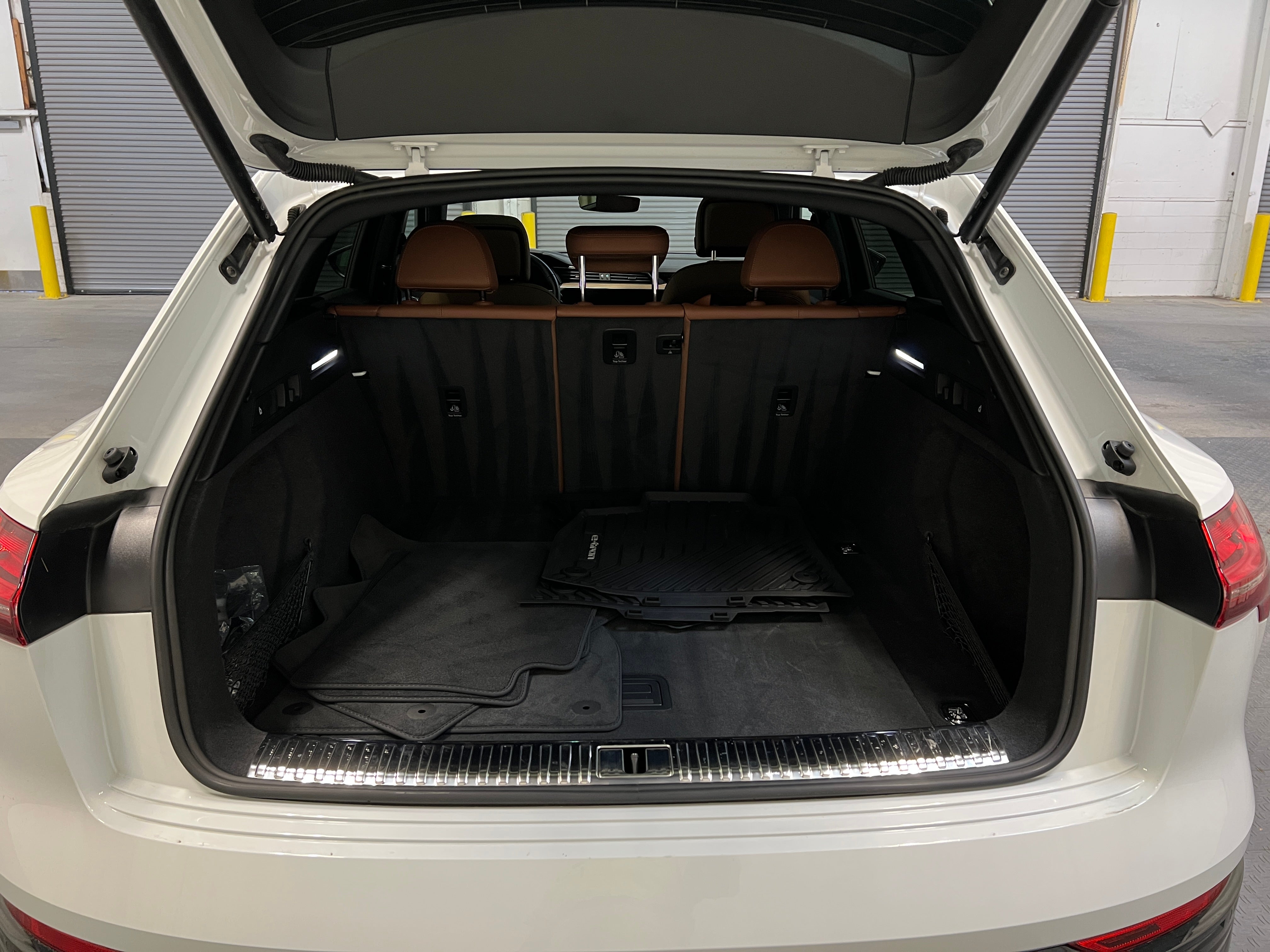 2024 Audi Q8 e-tron Premium 6