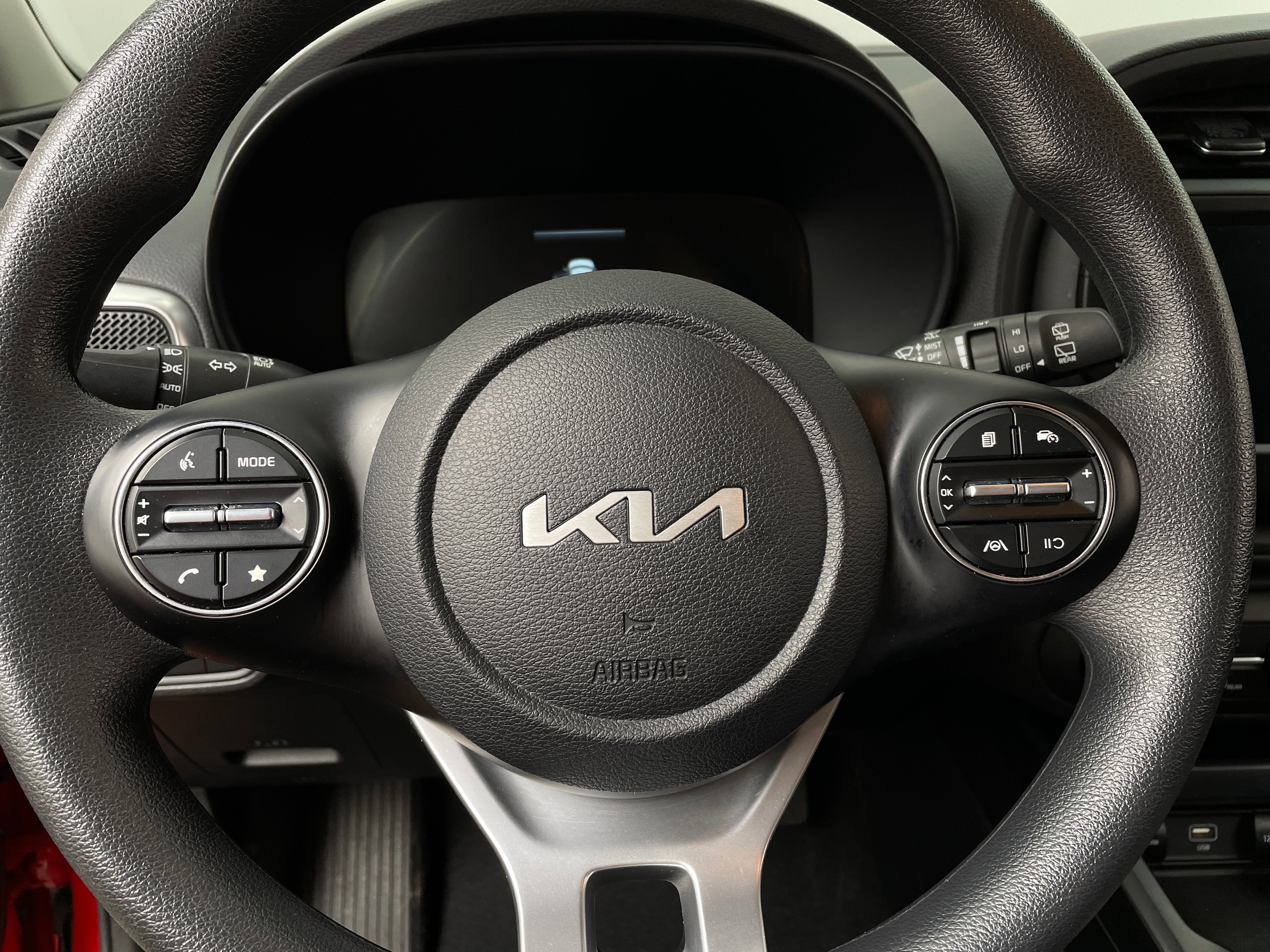2024 Kia Soul LX 5