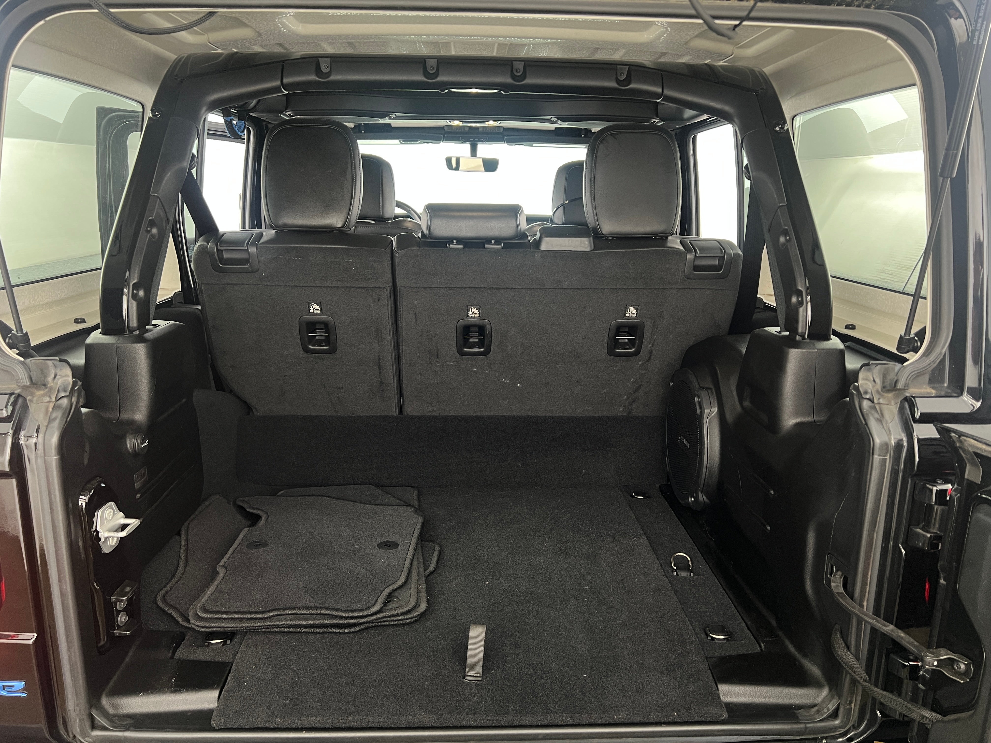 2022 Jeep Wrangler Unlimited Rubicon 4xe 6