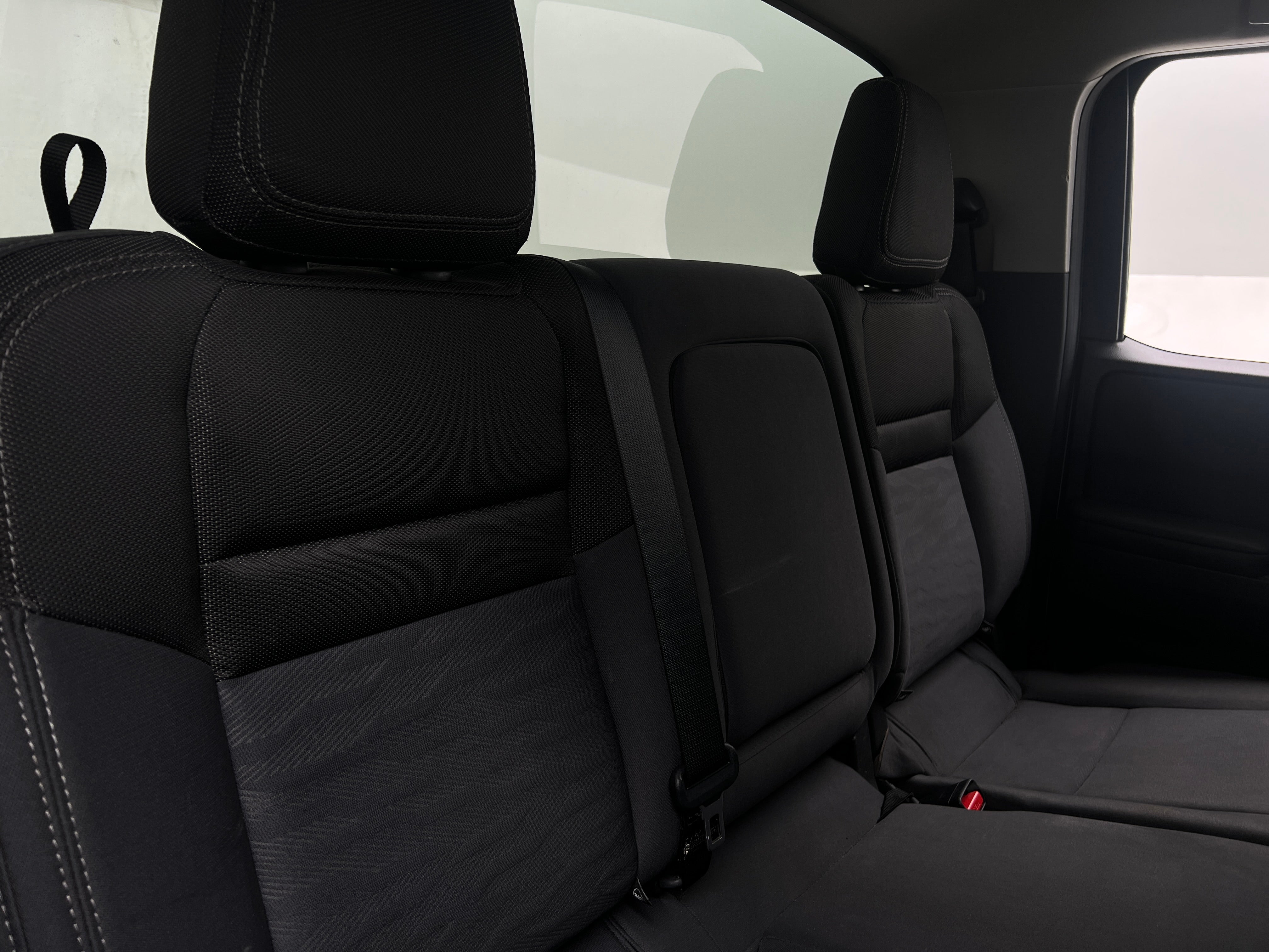 2023 Nissan Frontier SV 6