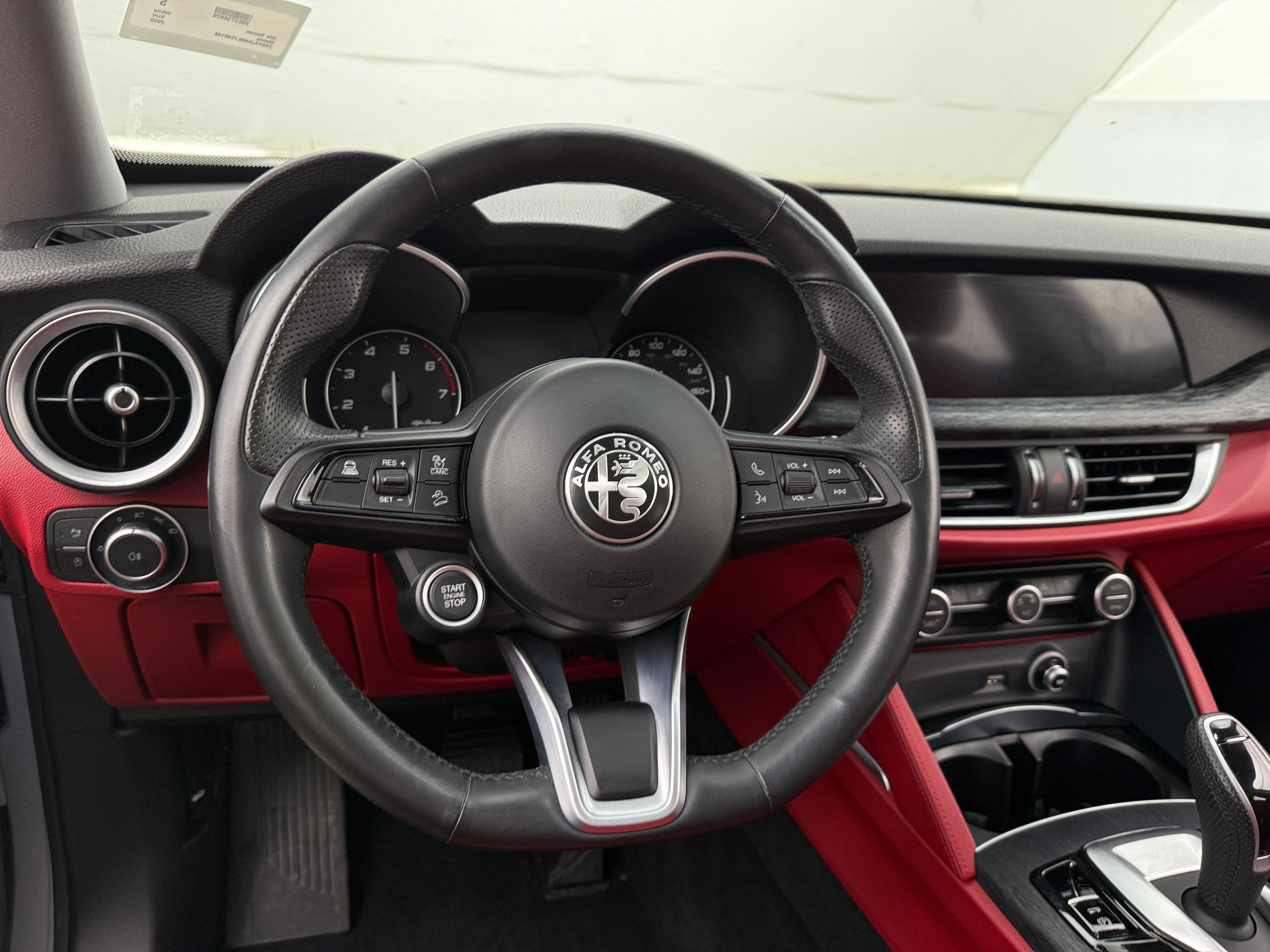 2020 Alfa Romeo Stelvio Base 4