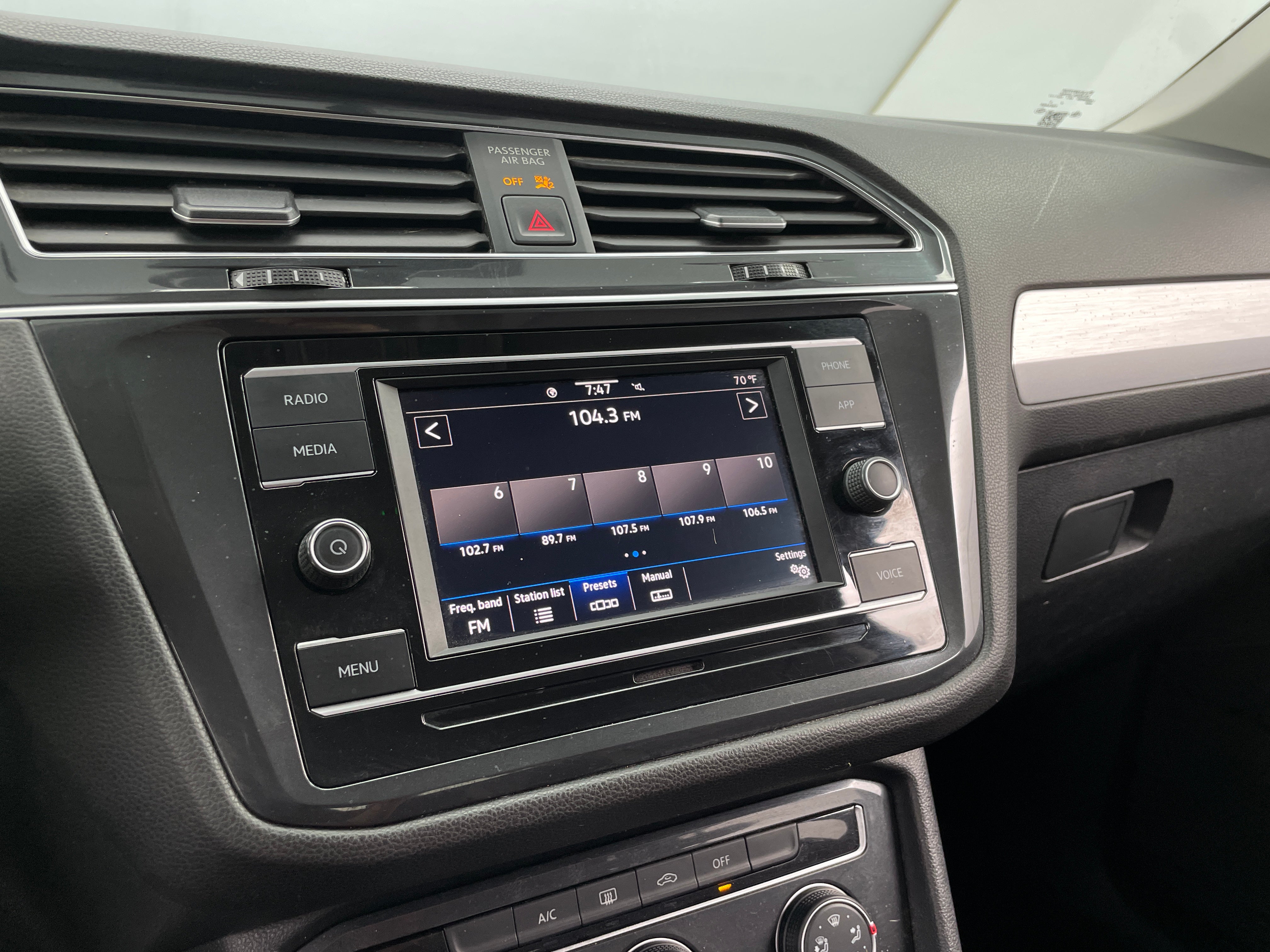 2020 Volkswagen Tiguan S 4