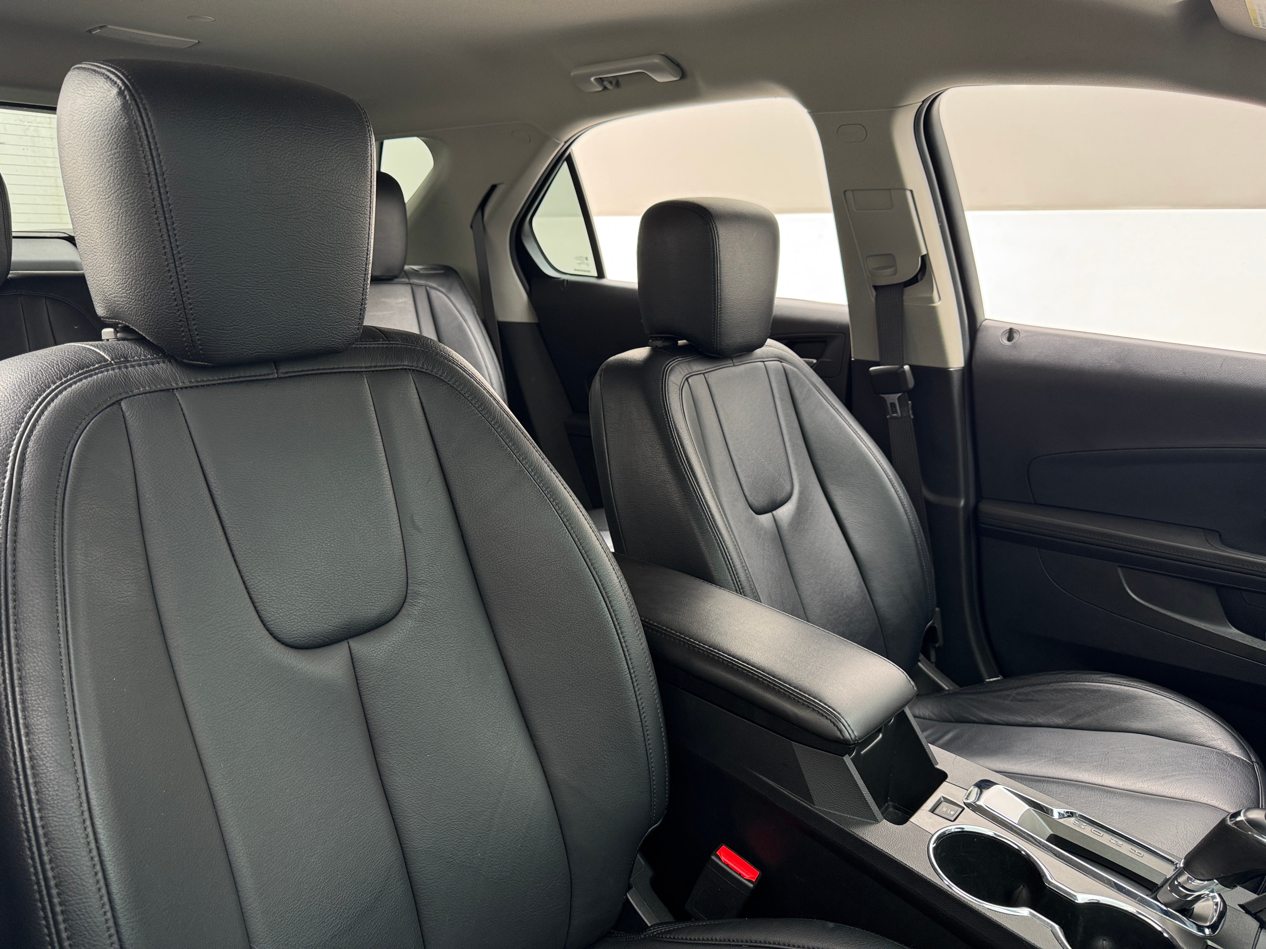 2017 Chevrolet Equinox LT 2
