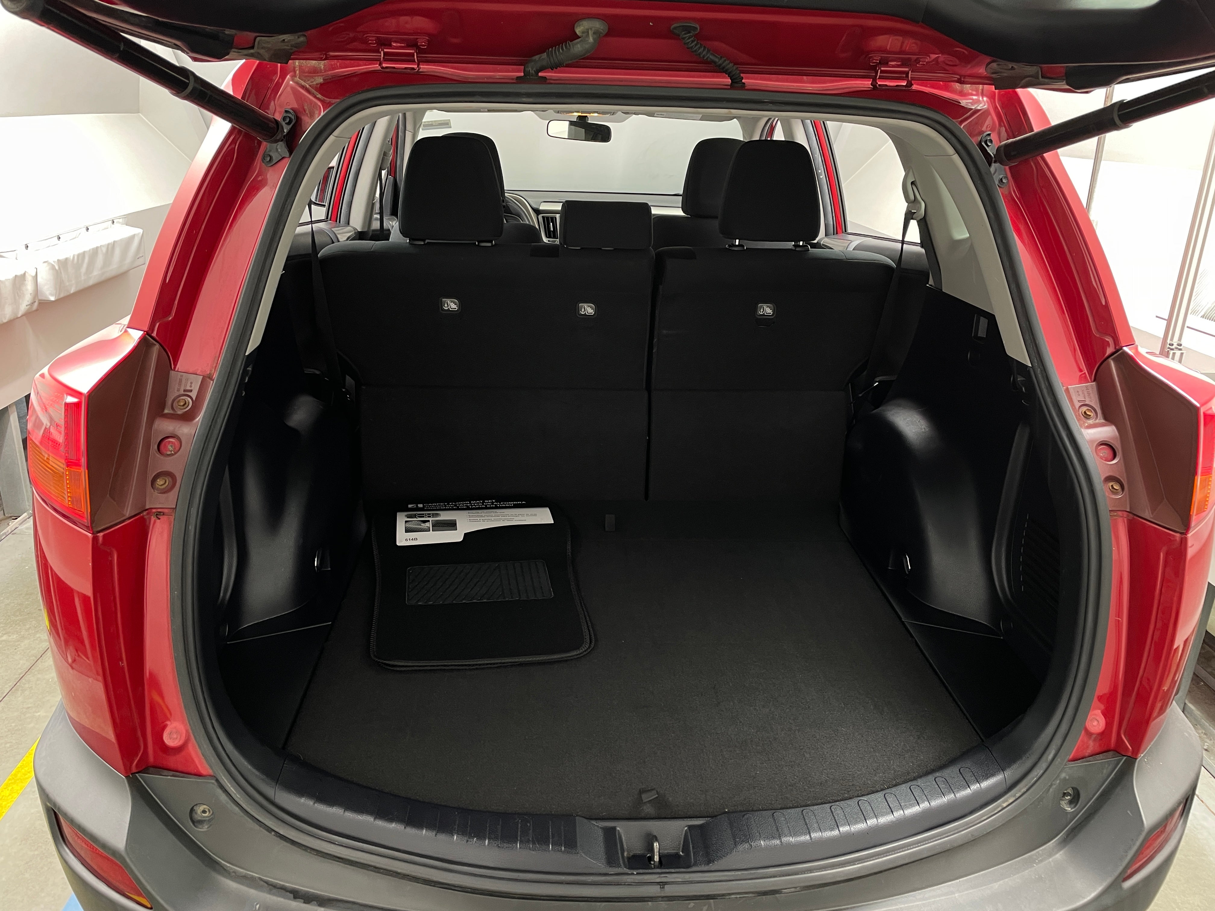 2015 Toyota RAV4 XLE 7