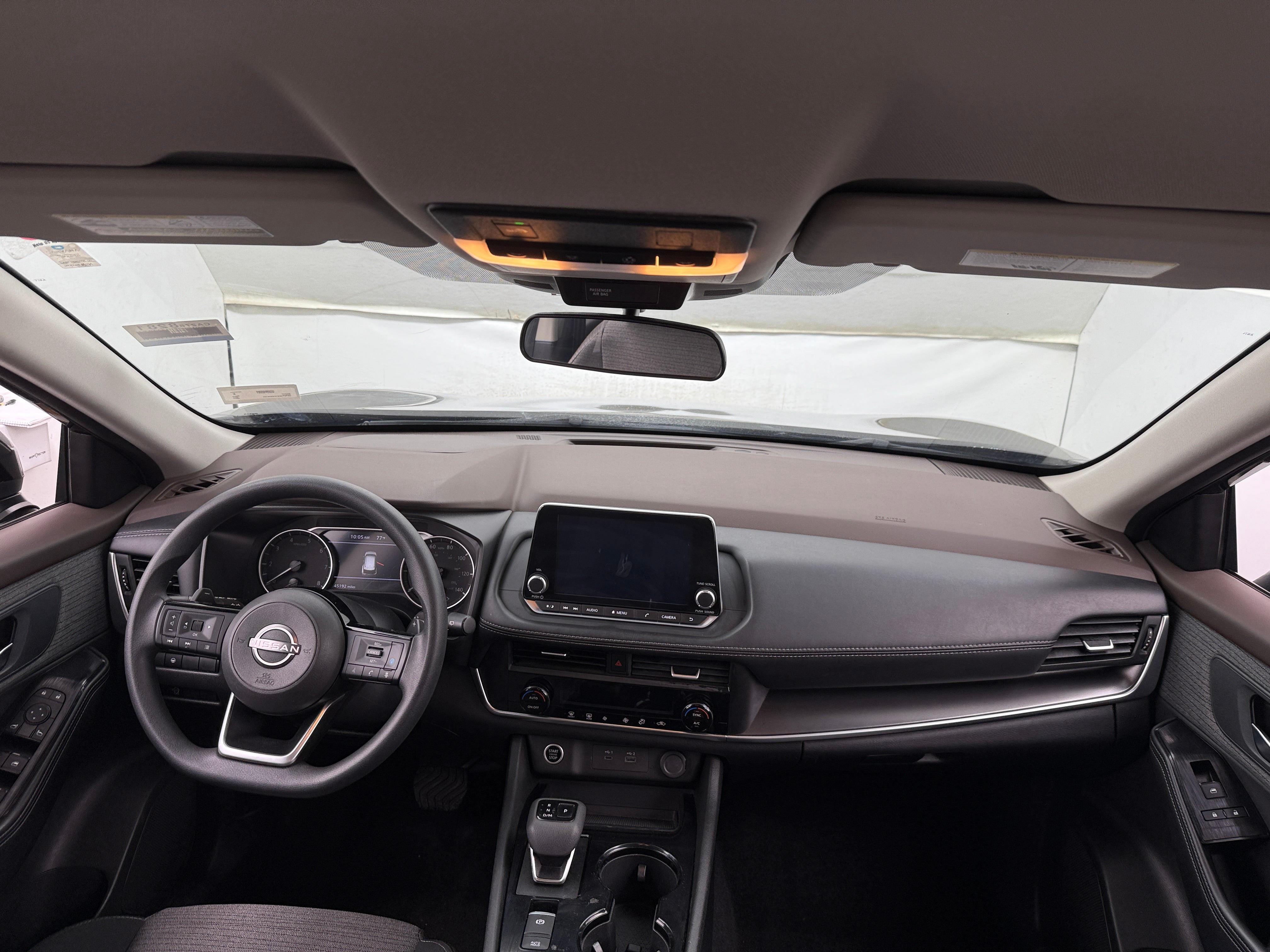 2023 Nissan Rogue SV 3