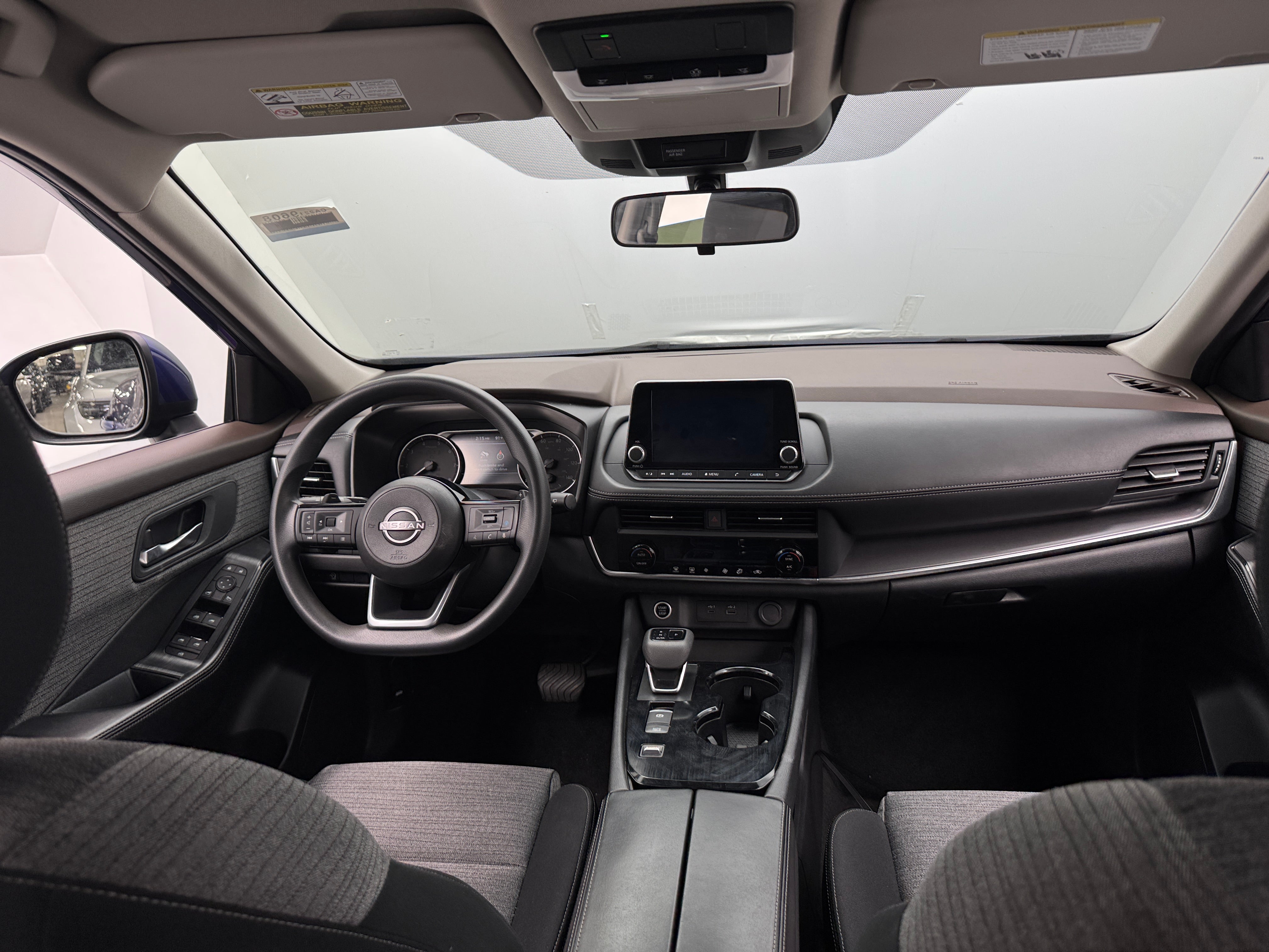 2023 Nissan Rogue SV 3