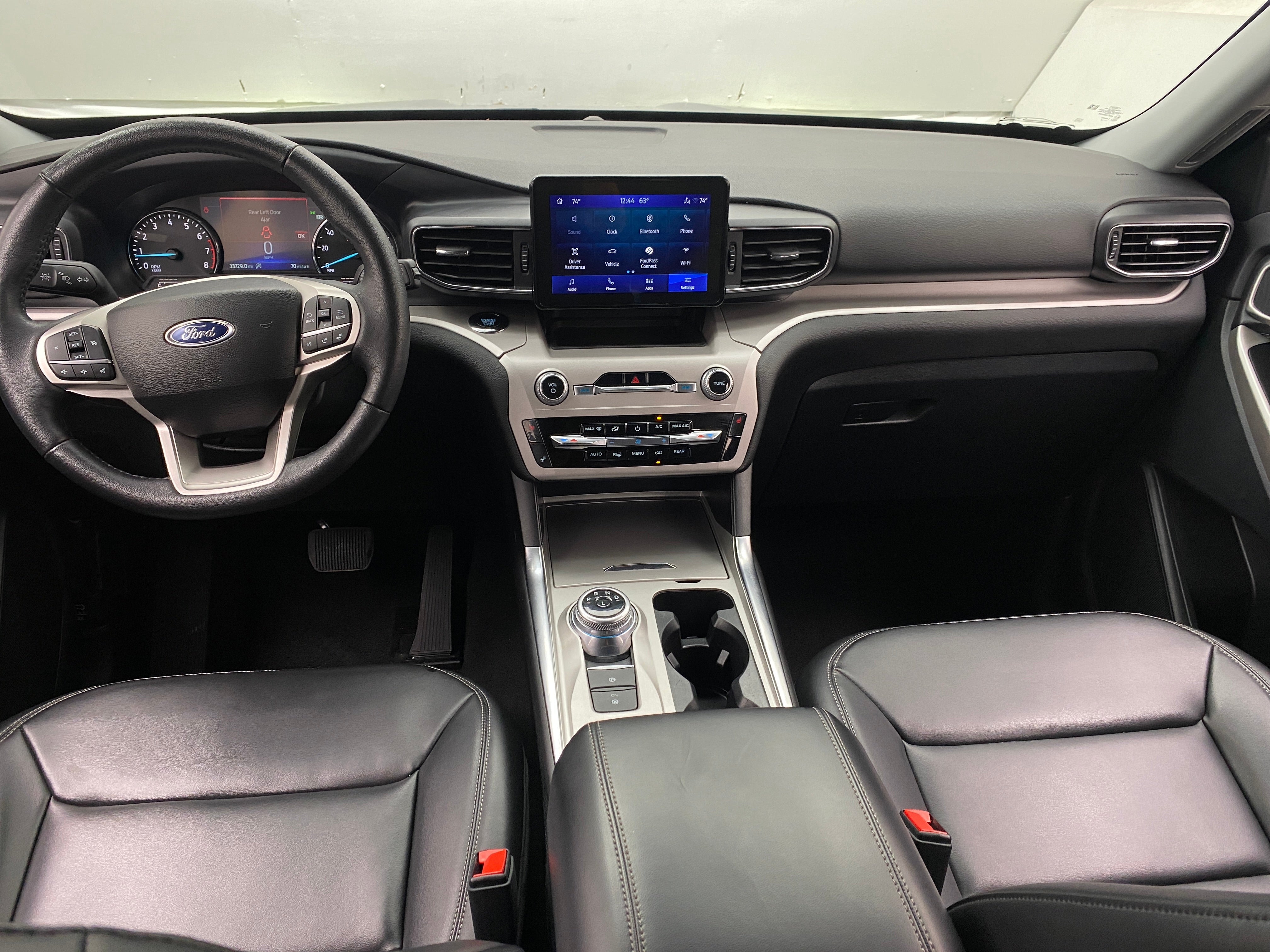 2024 Ford Explorer XLT 3