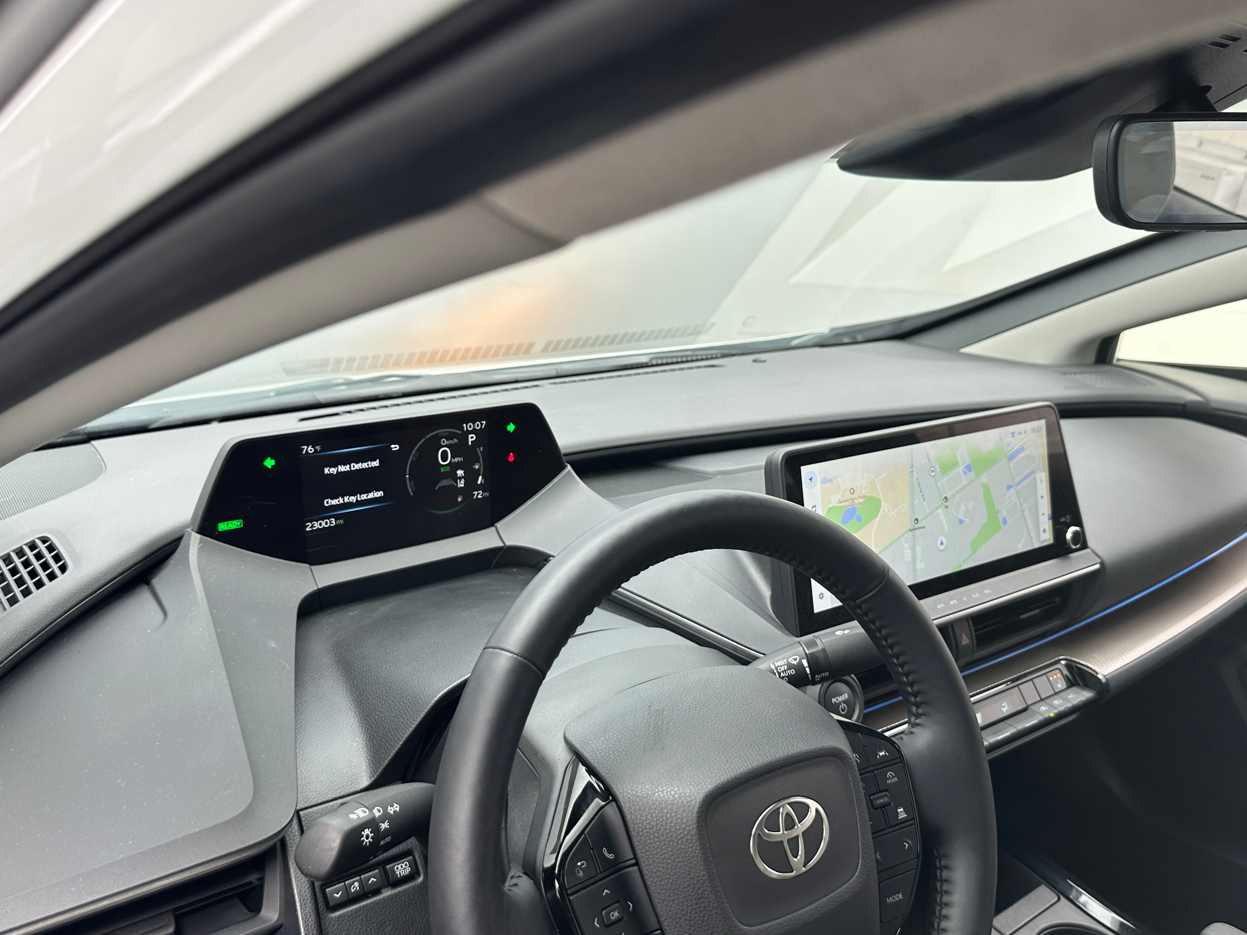 2023 Toyota Prius XLE 2