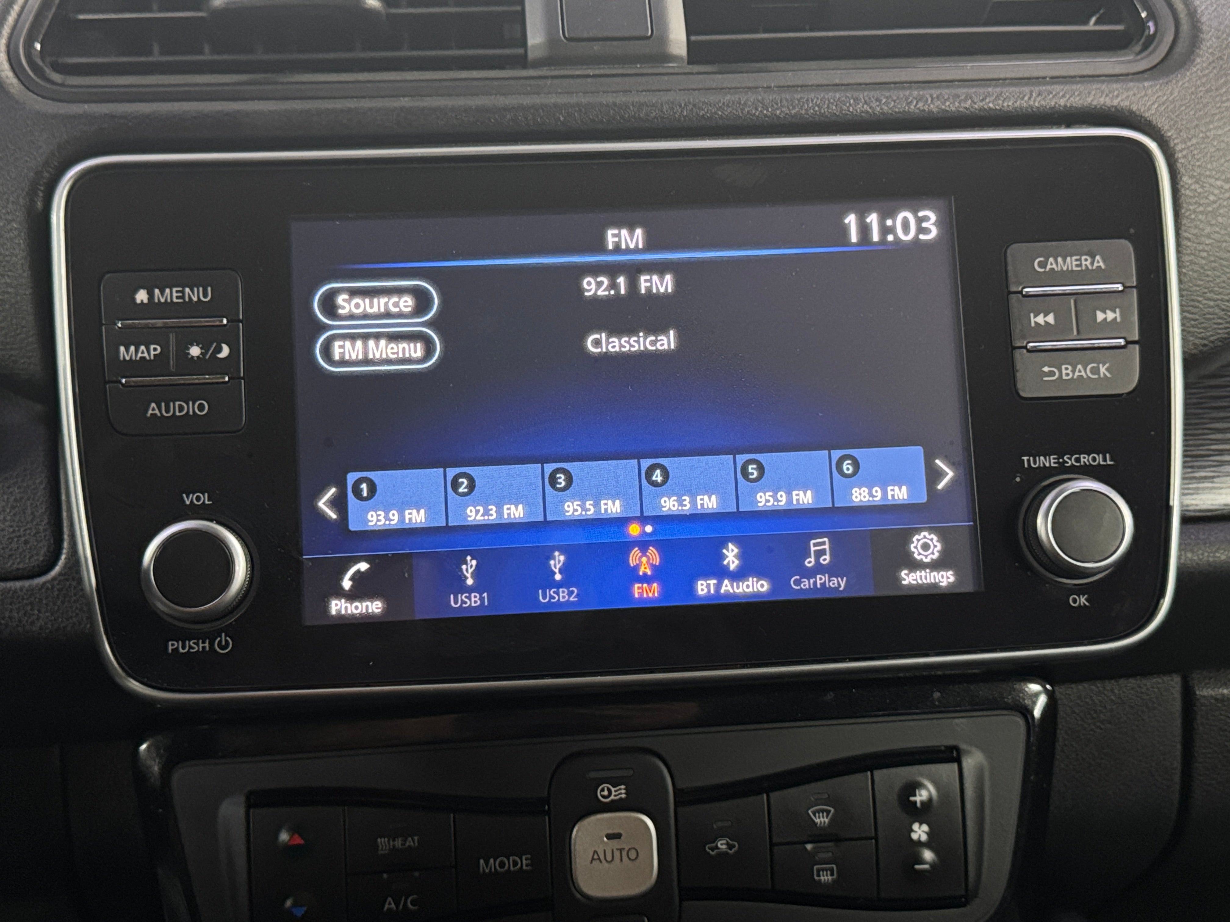 2021 Nissan Leaf SV 4