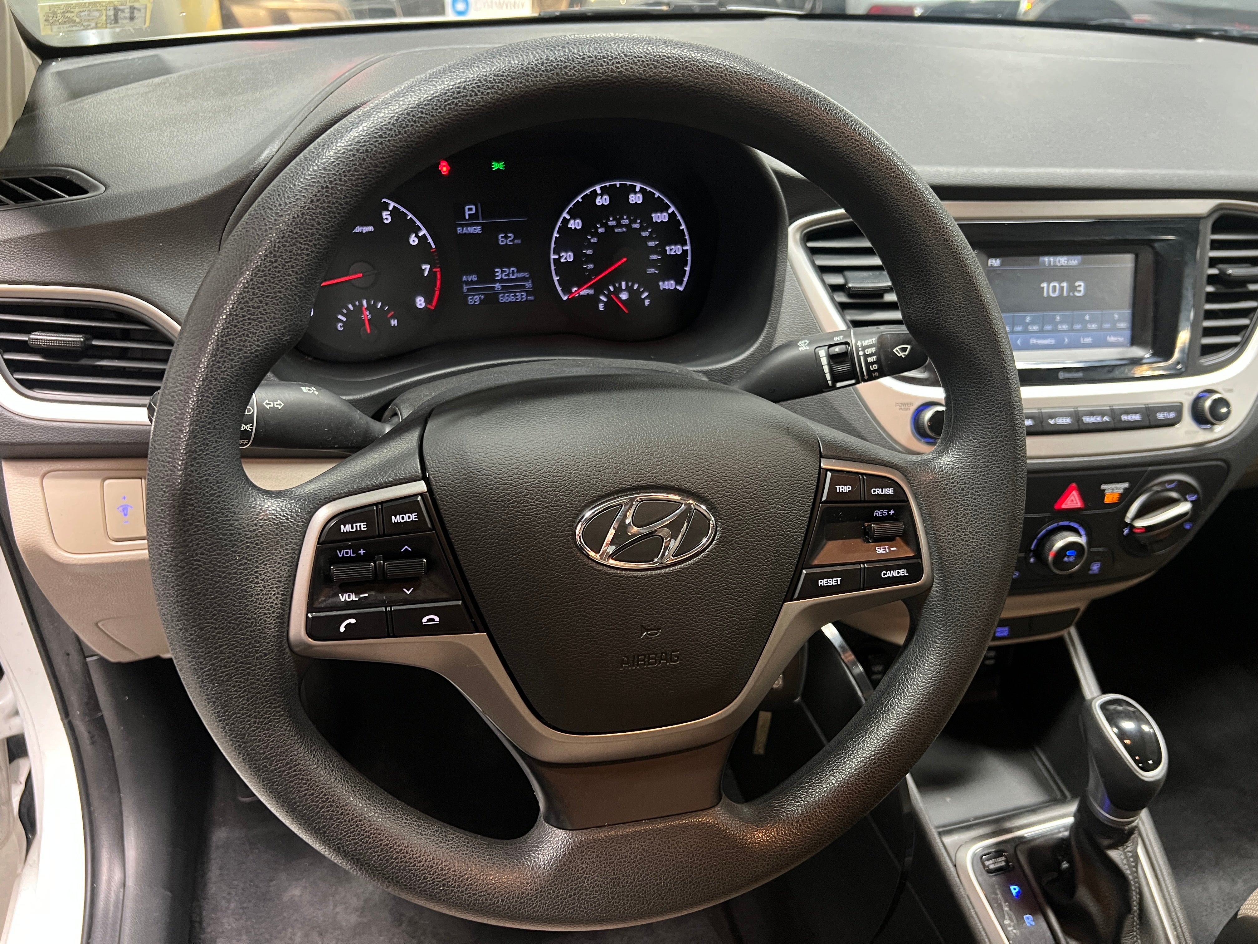 2022 Hyundai Accent SE 5