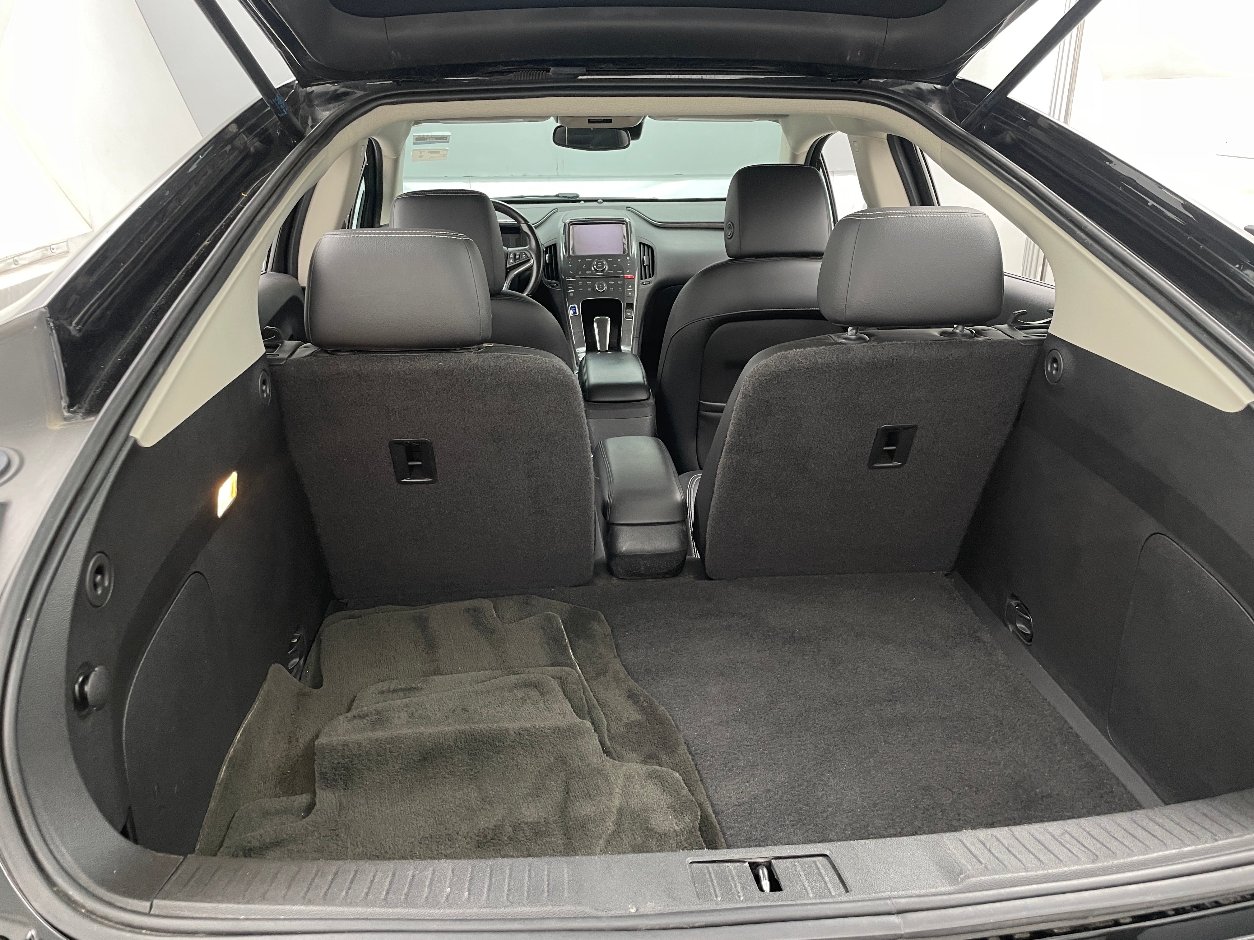 2015 Chevrolet Volt Base 6