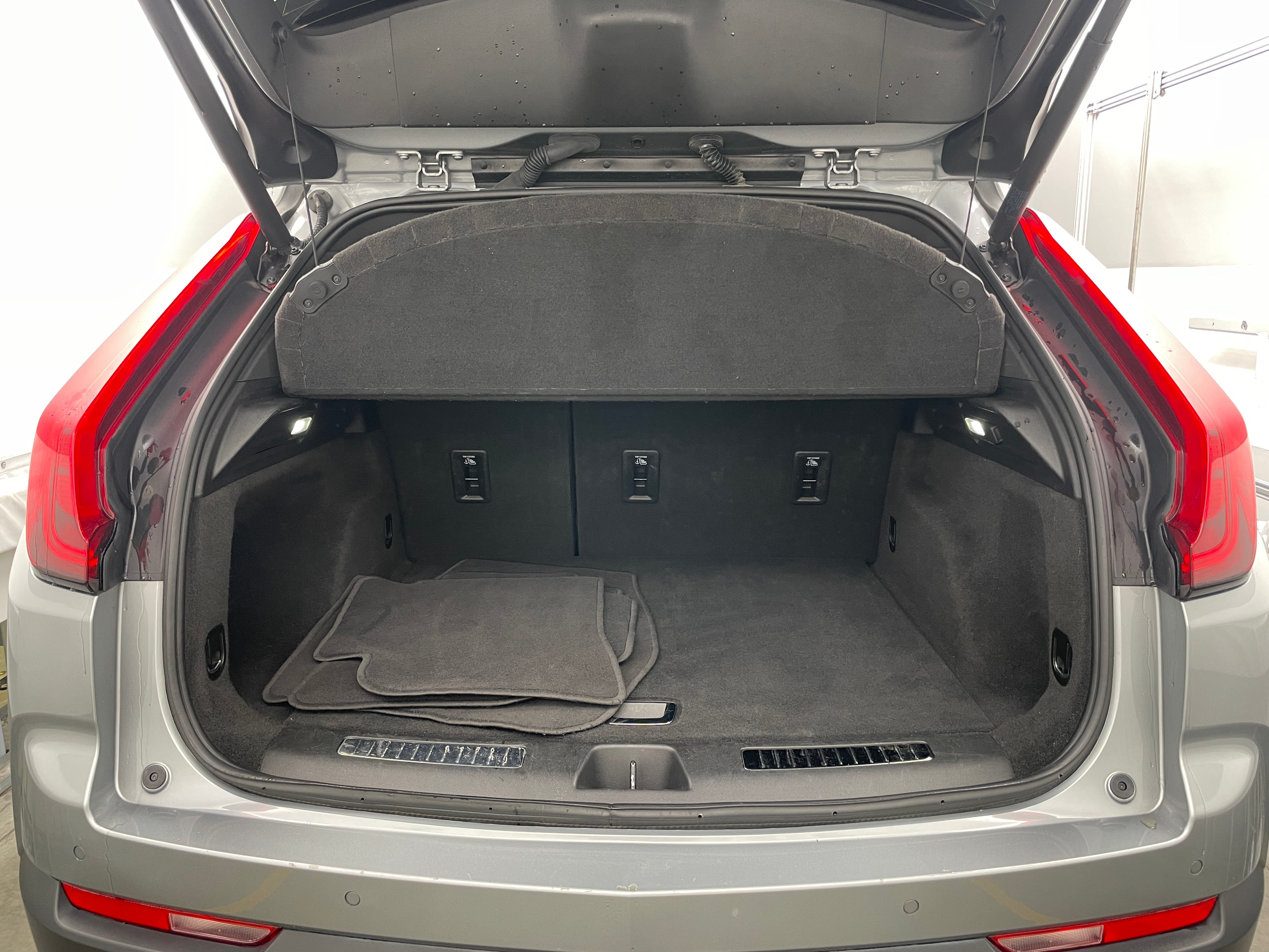 2023 Cadillac XT4 Premium Luxury 6