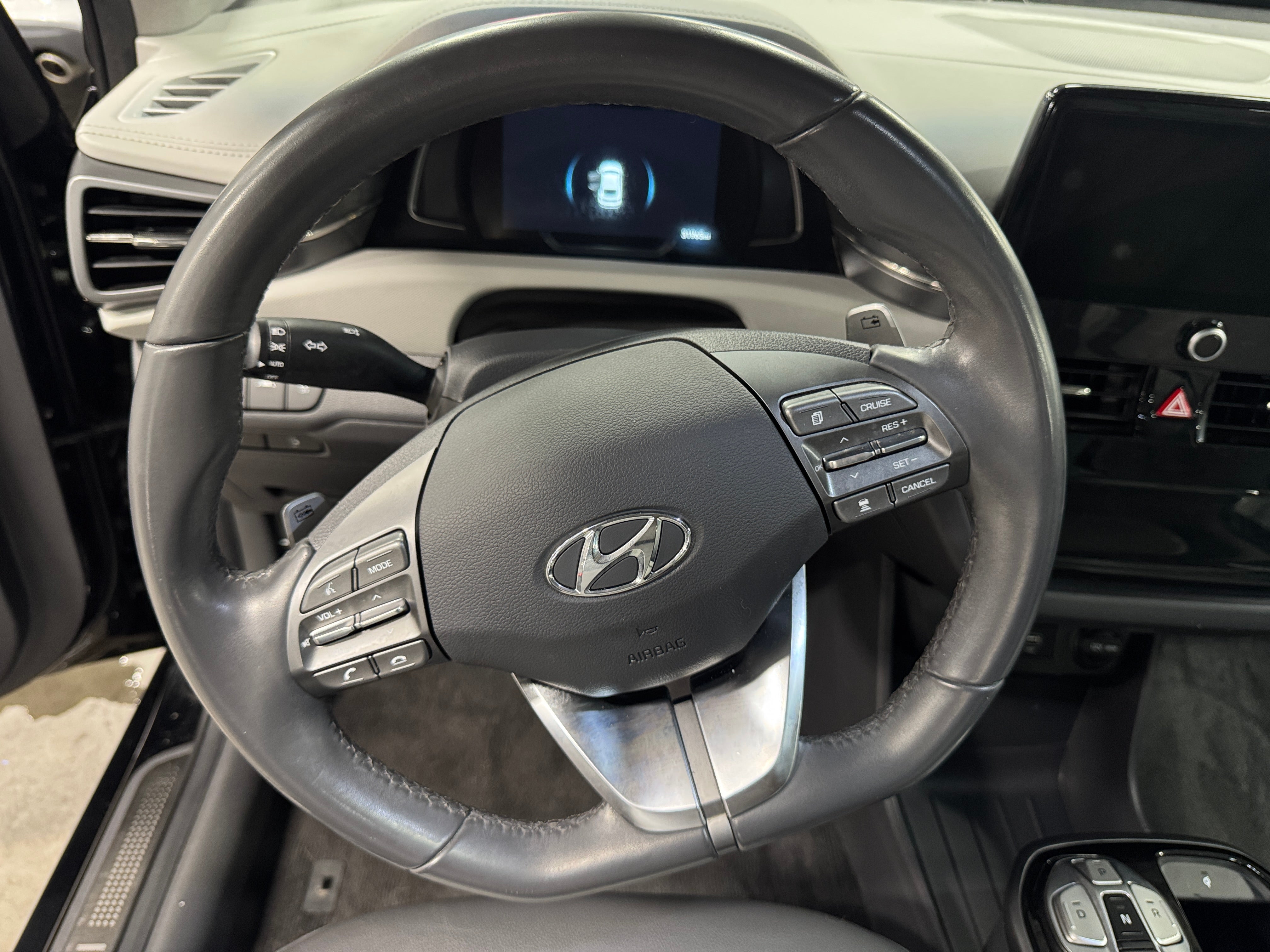 2020 Hyundai Ioniq Limited 4