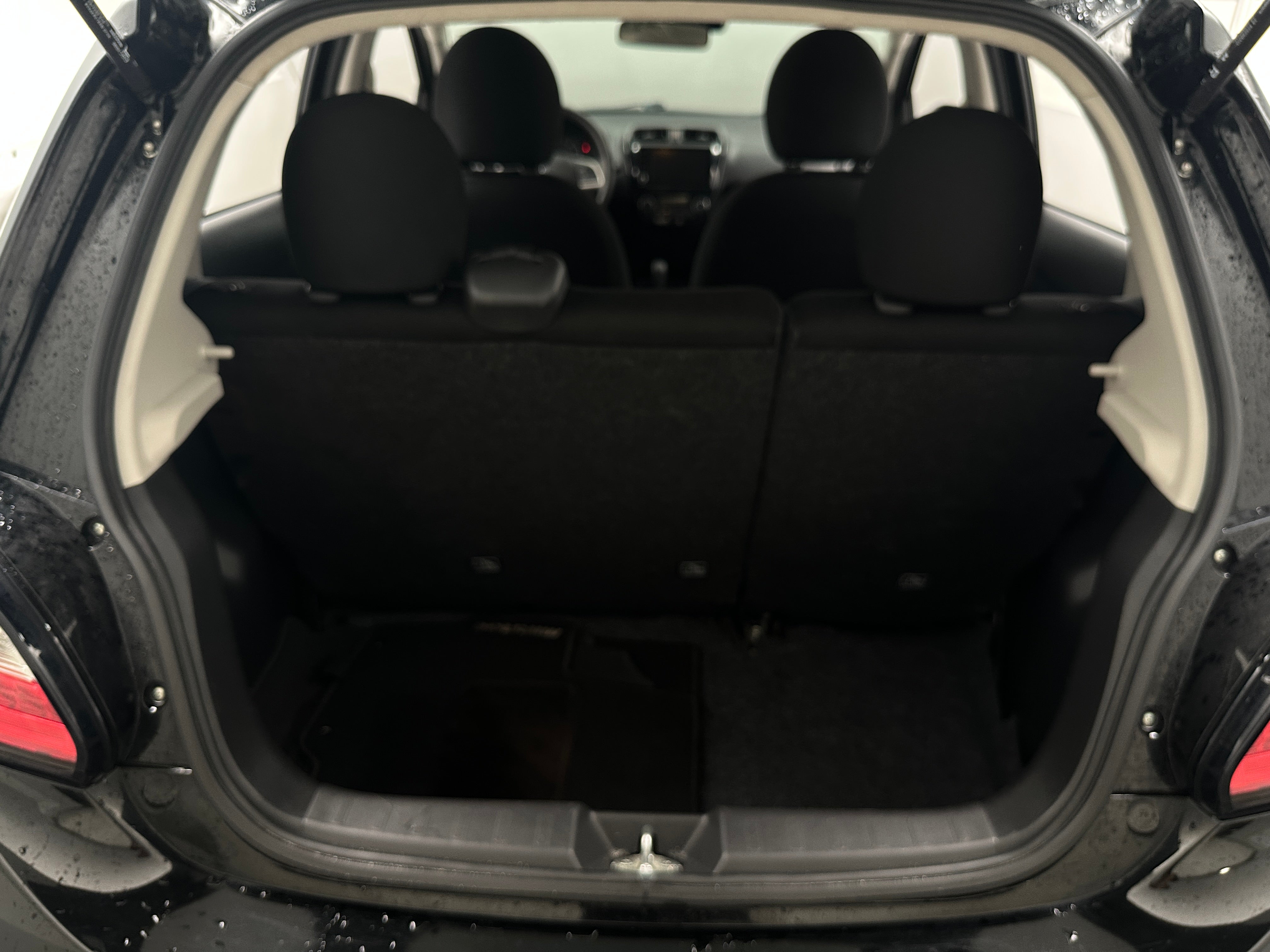2022 Mitsubishi Mirage ES 7