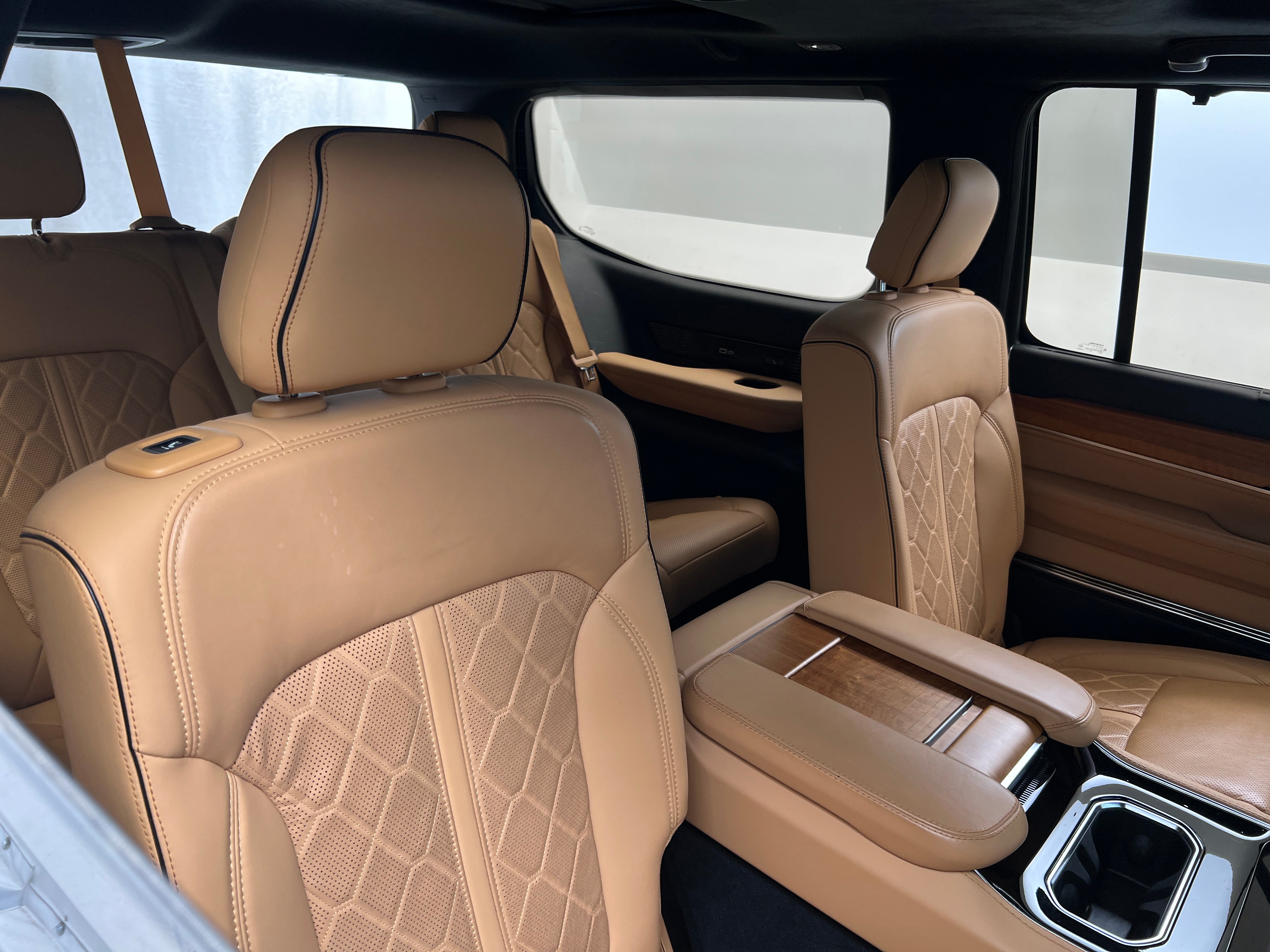 2022 Jeep Grand Wagoneer Series III 5