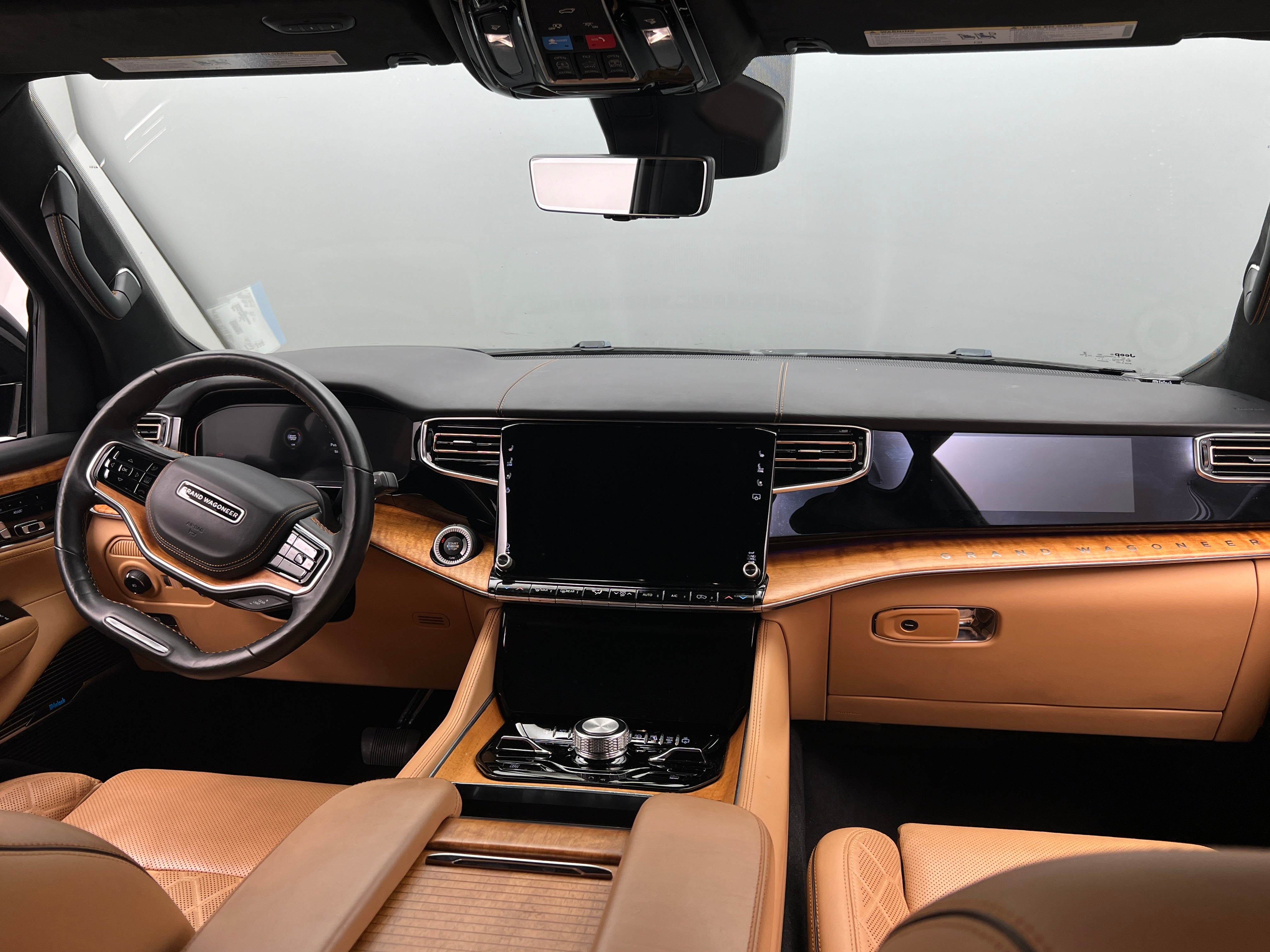 2022 Jeep Grand Wagoneer Series III 2