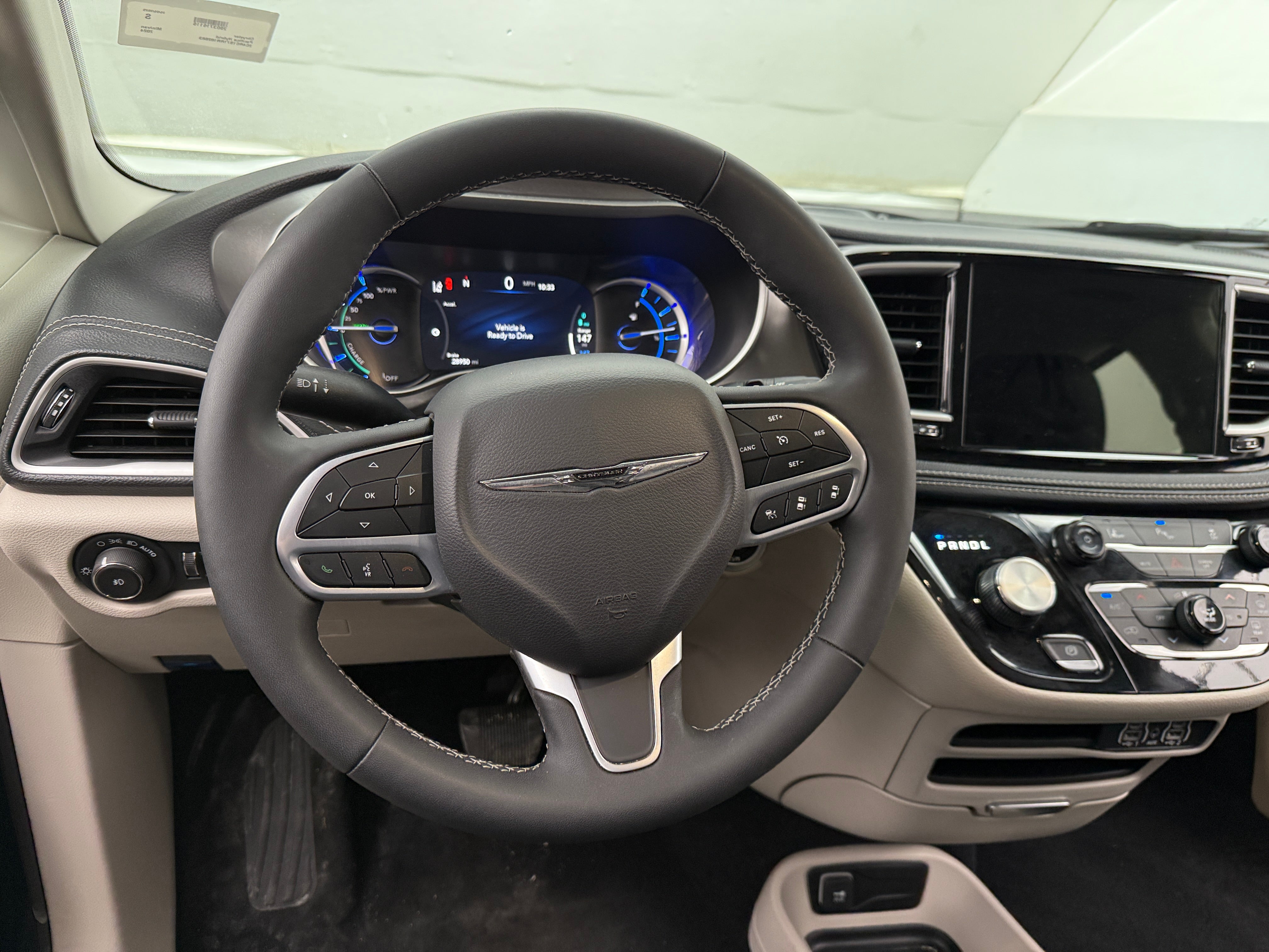 2024 Chrysler Pacifica Hybrid Select 4