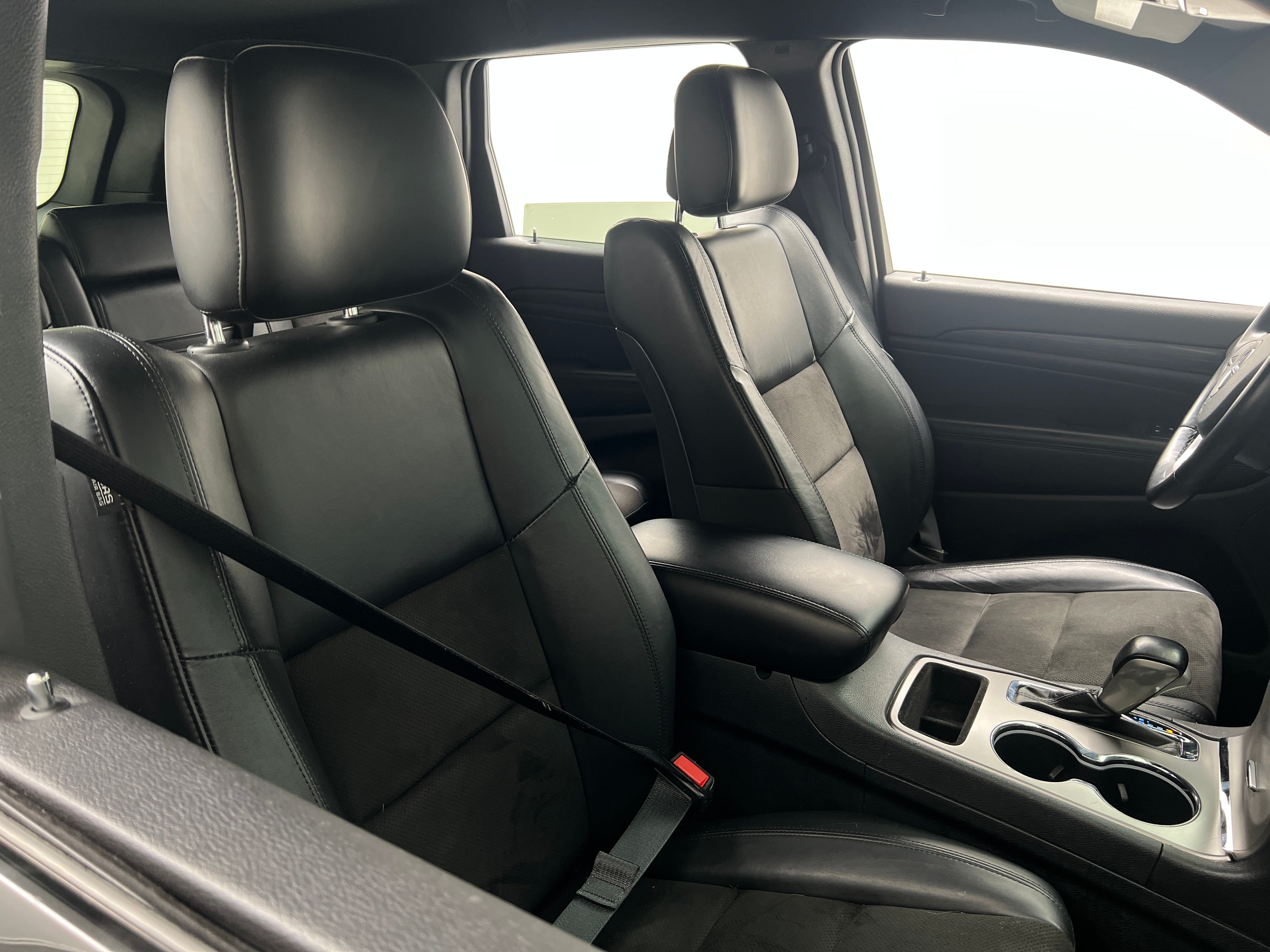 2020 Jeep Grand Cherokee Altitude 2