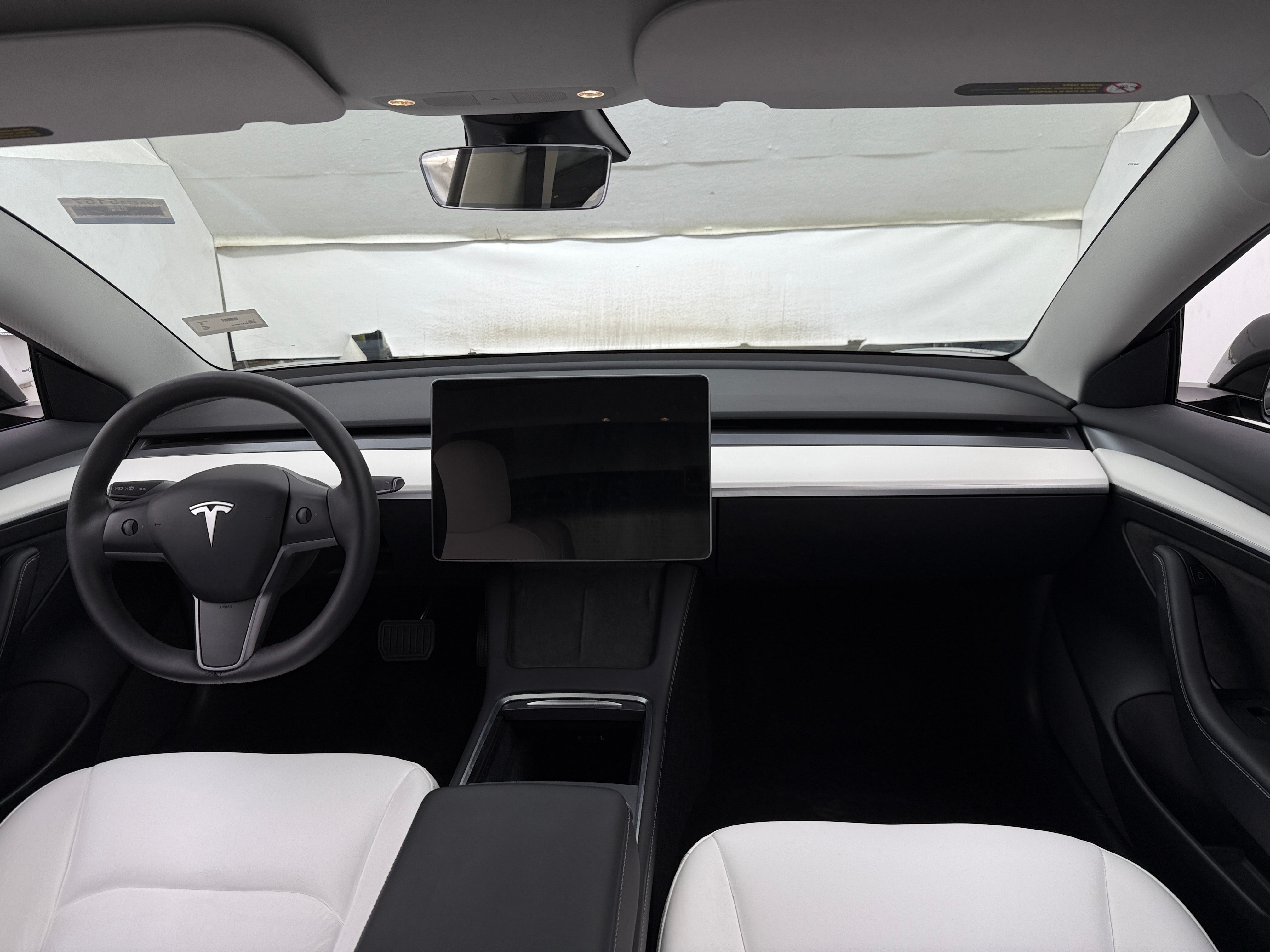2022 Tesla Model 3 Standard Range 2