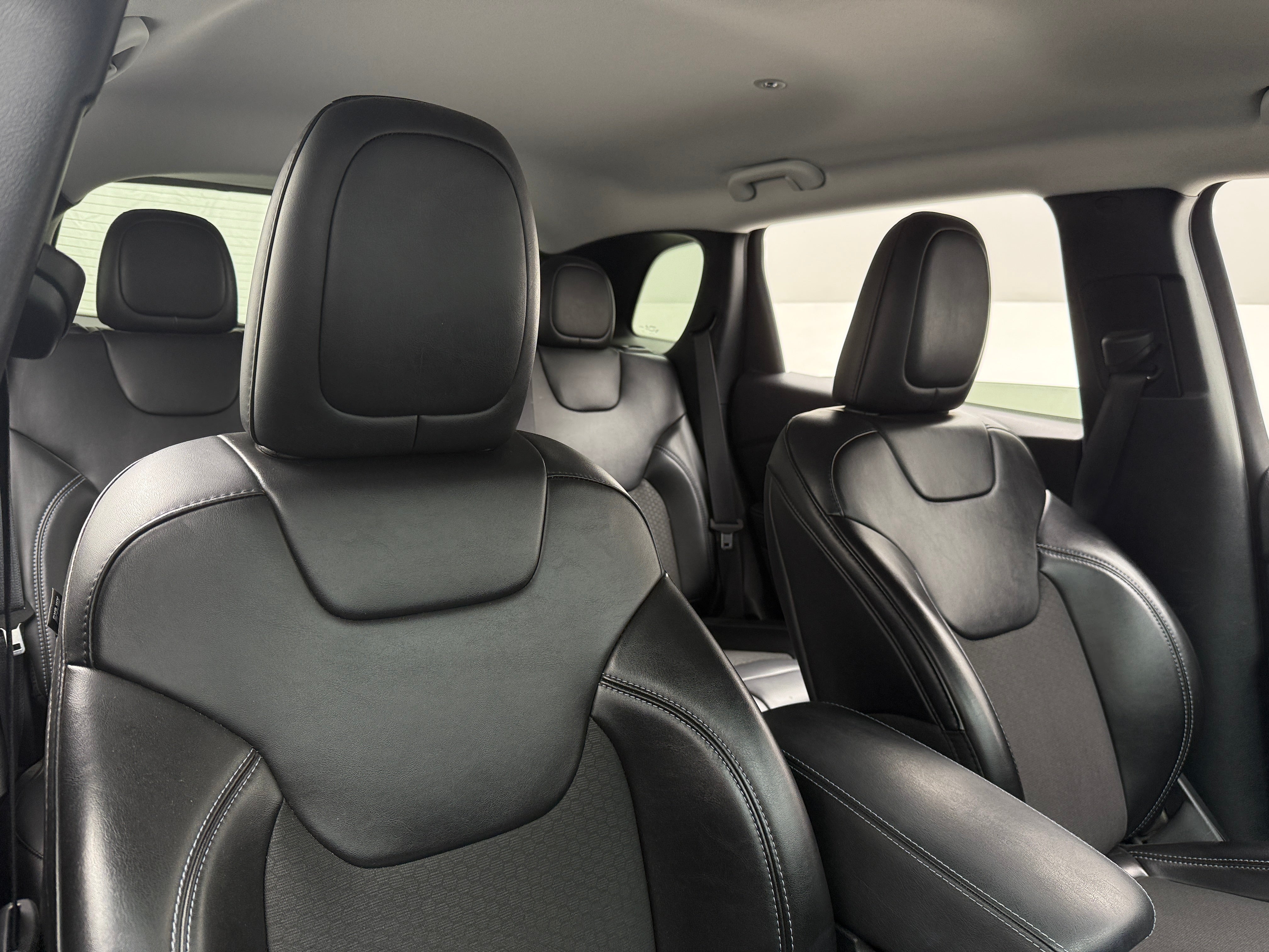 2020 Jeep Cherokee Latitude 2