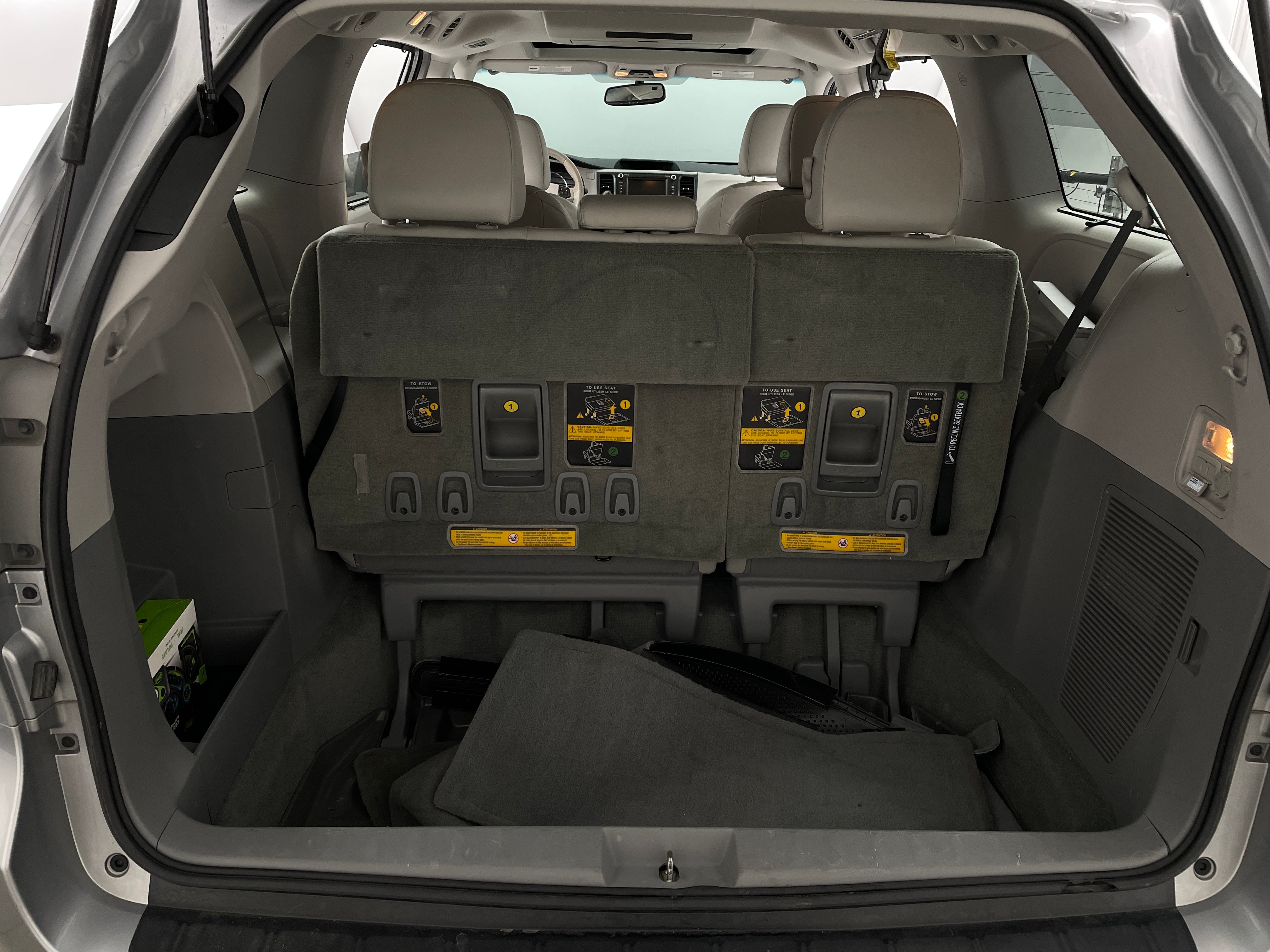 2014 Toyota Sienna XLE 6