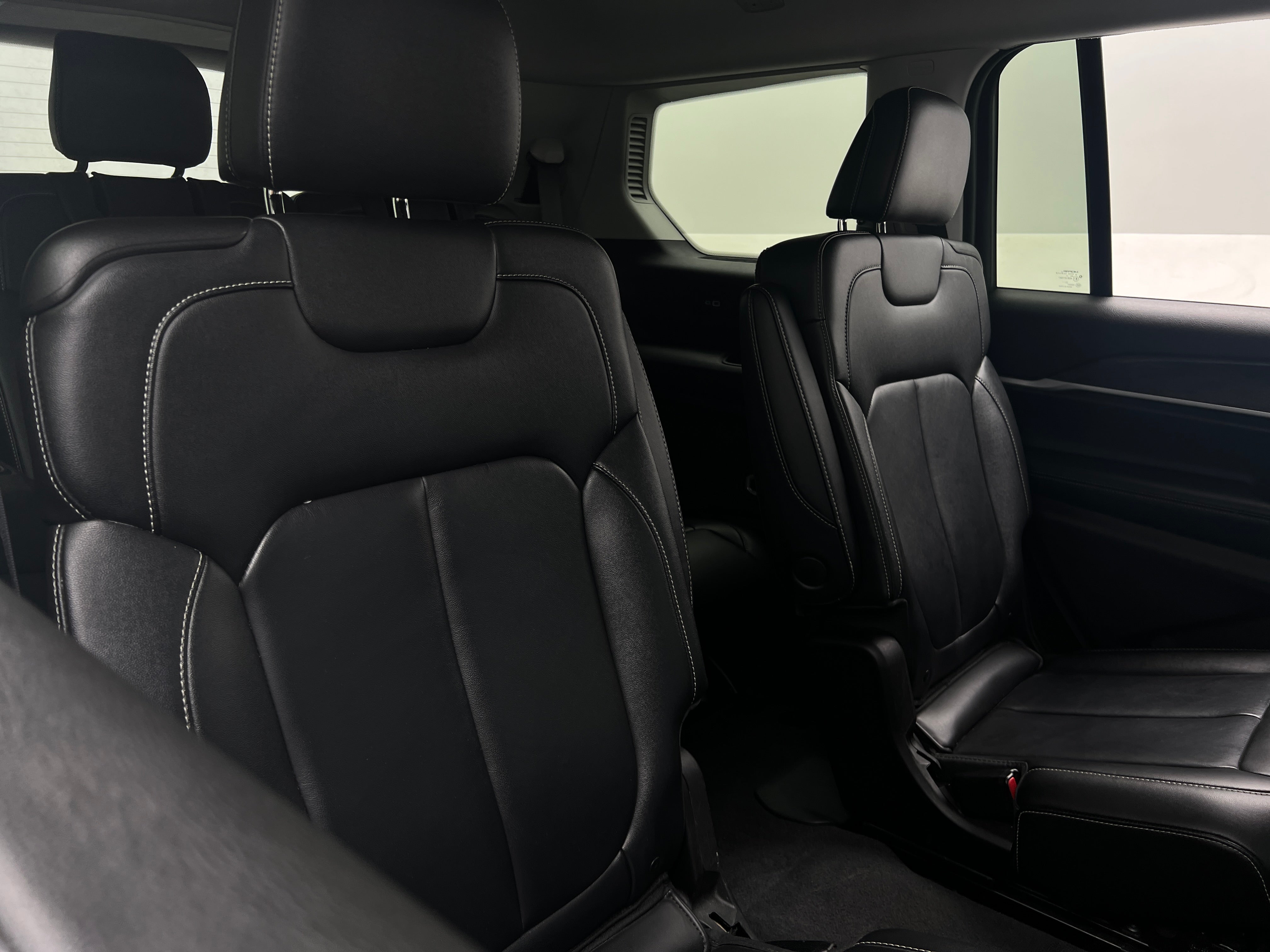 2022 Jeep Grand Cherokee L Limited Edition 5