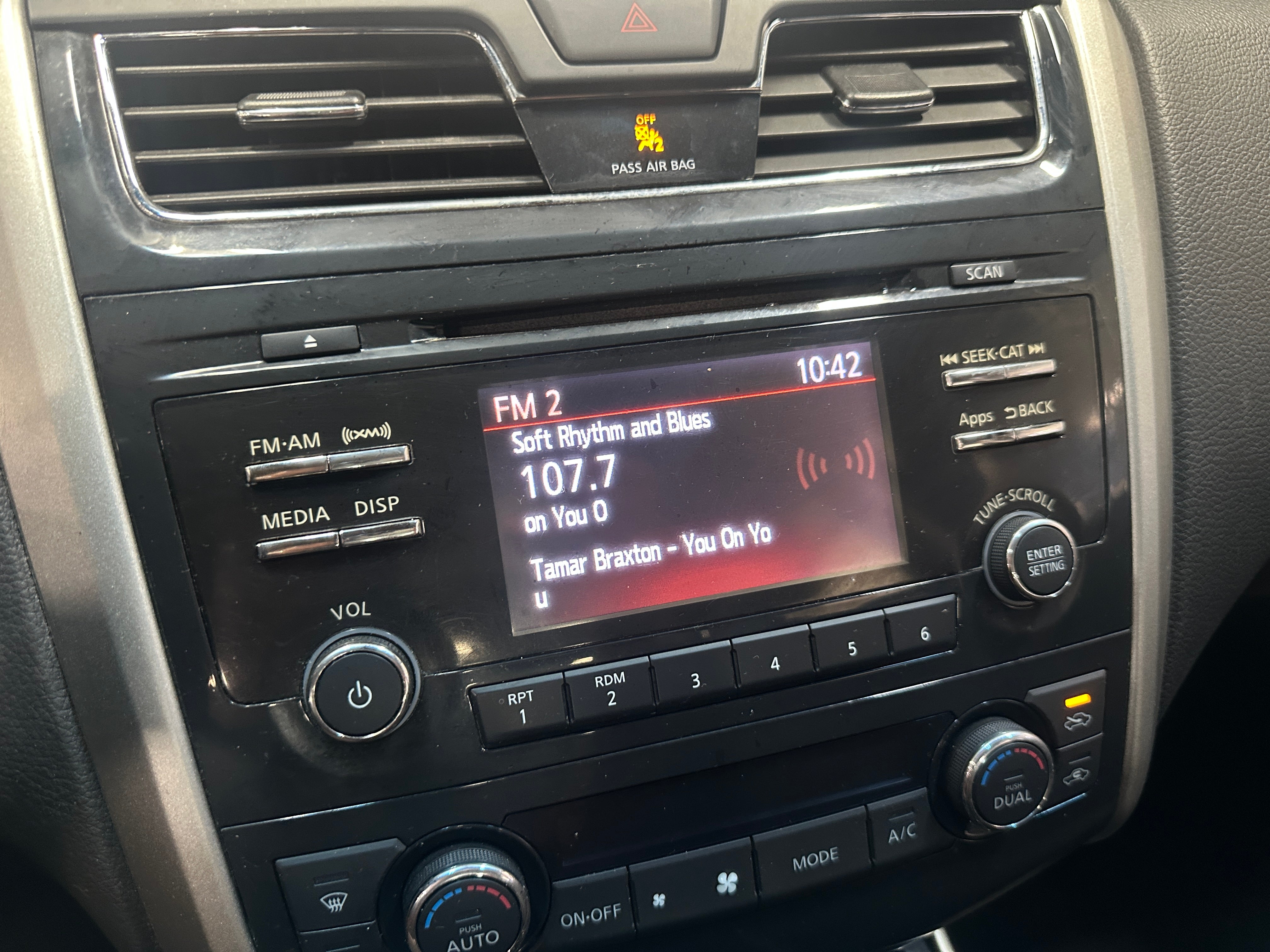 2014 Nissan Altima SV 4