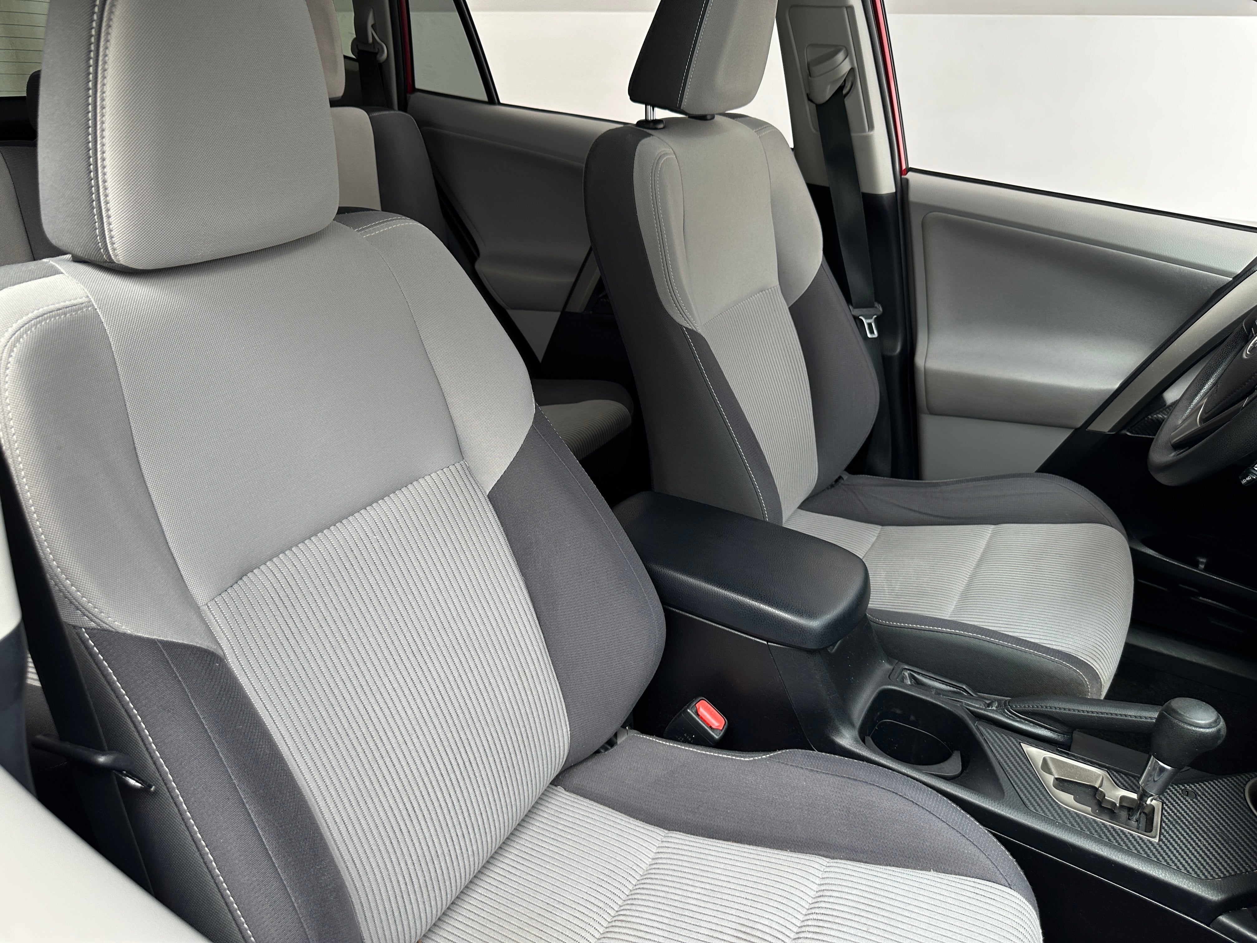 2013 Toyota RAV4 XLE 2