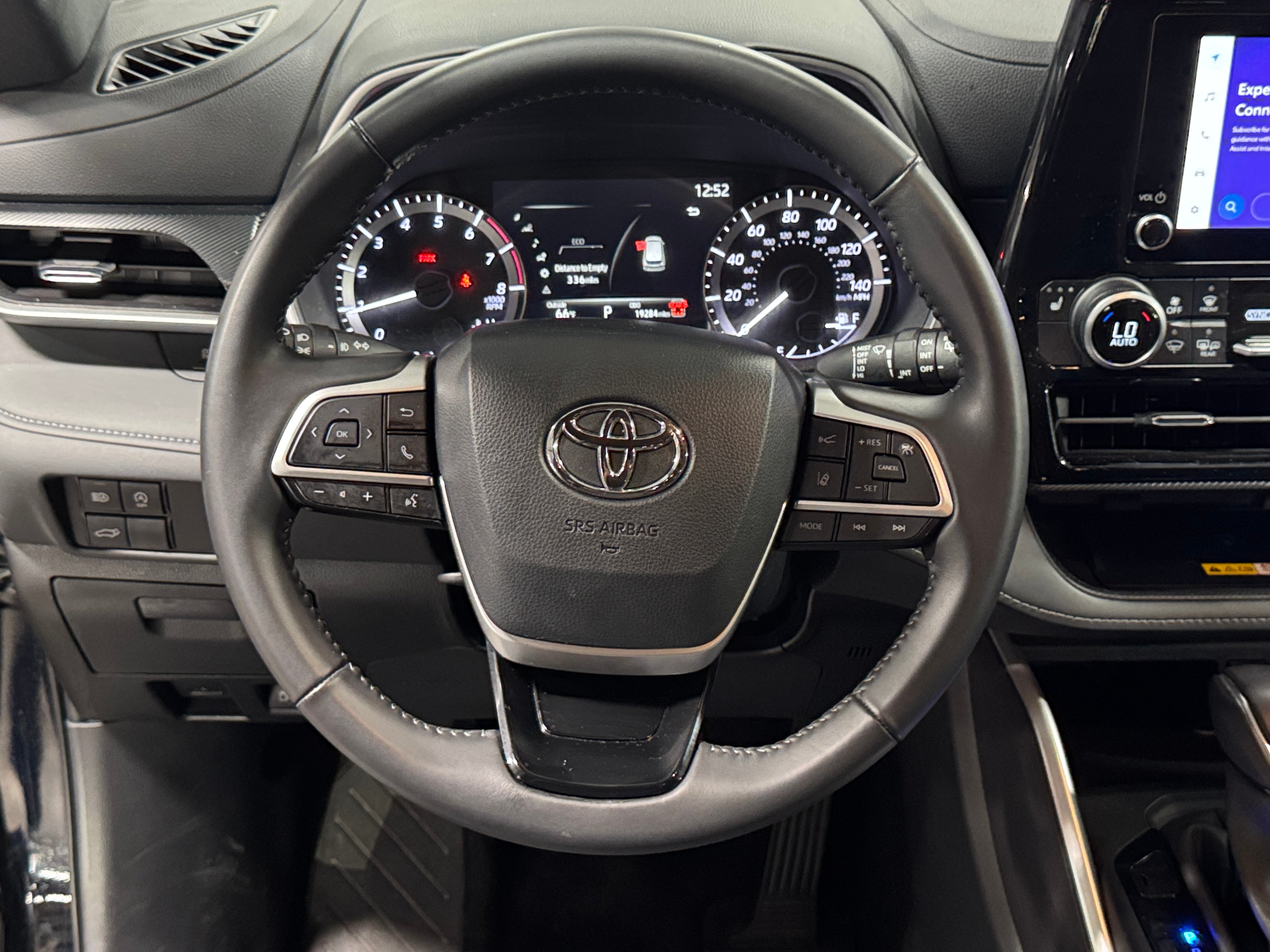 2024 Toyota Highlander XSE 5