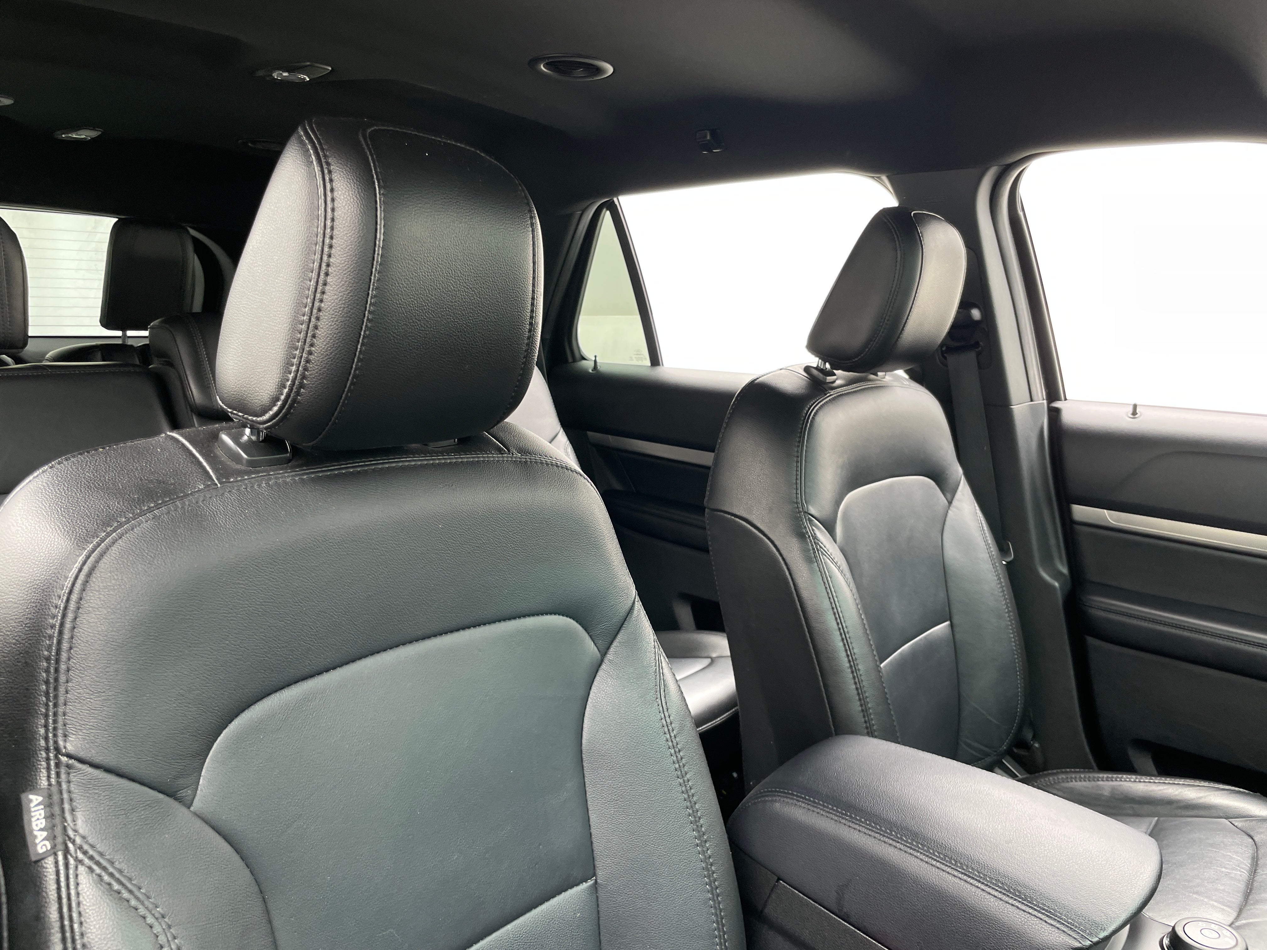 2018 Ford Explorer XLT 2