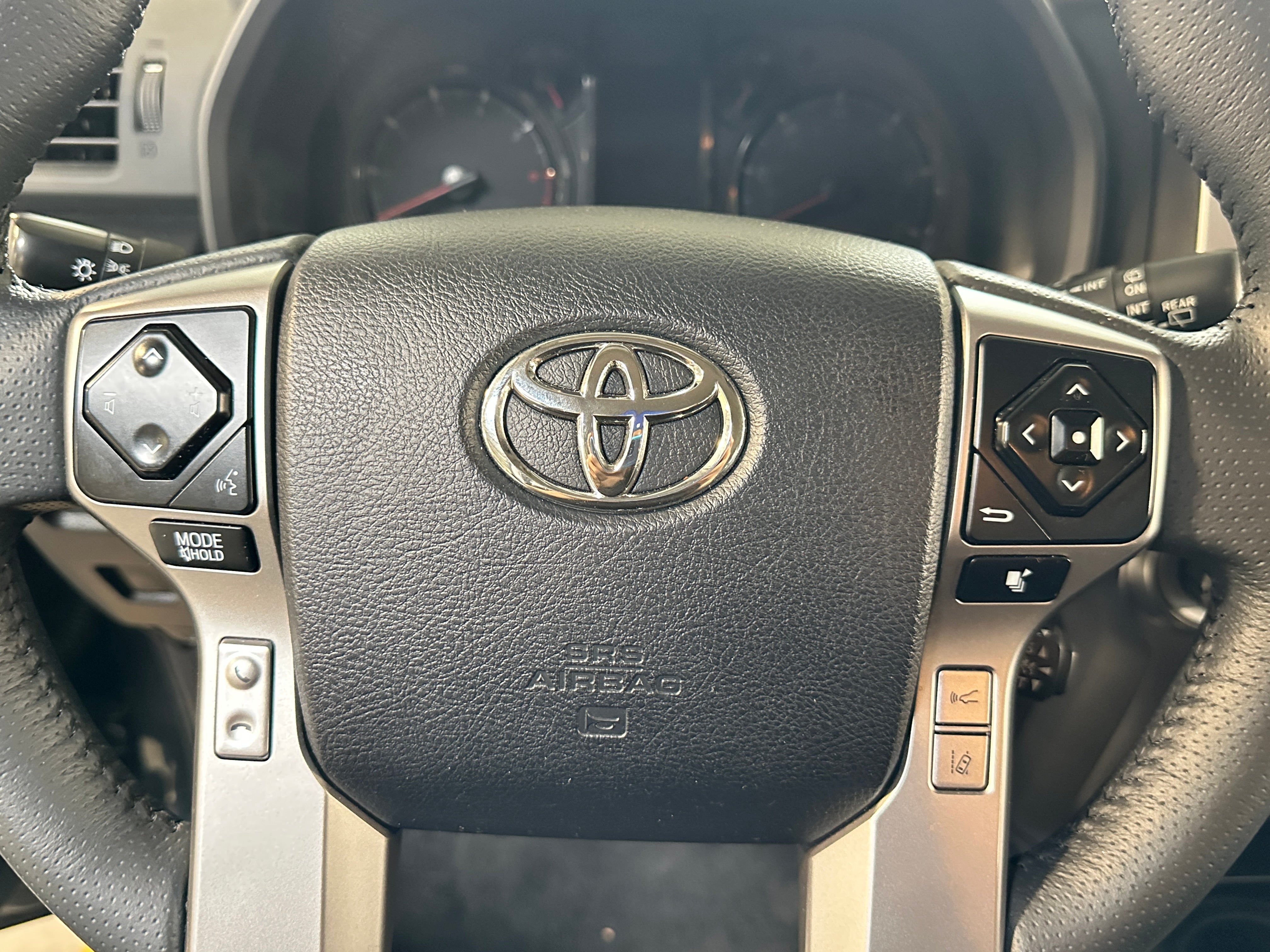2024 Toyota 4Runner SR5 5