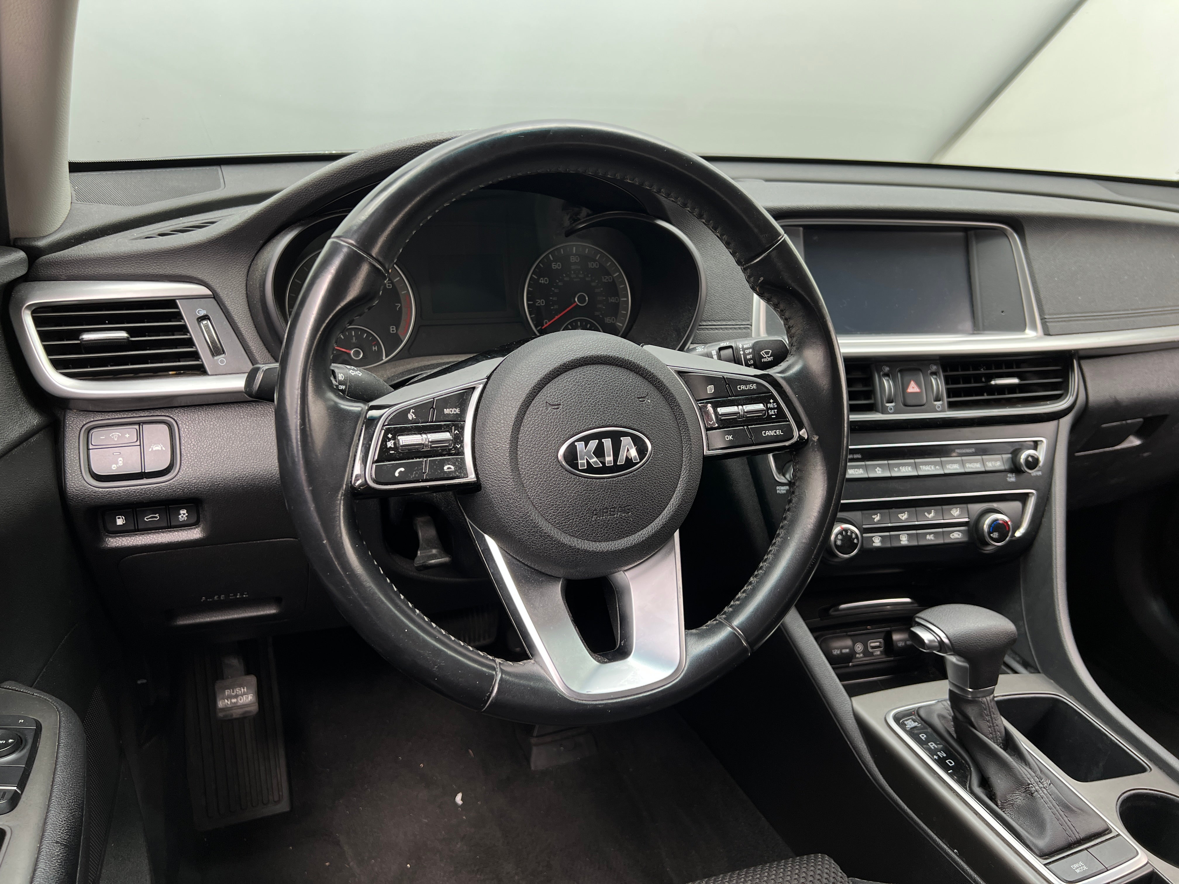 2020 Kia Optima S 4