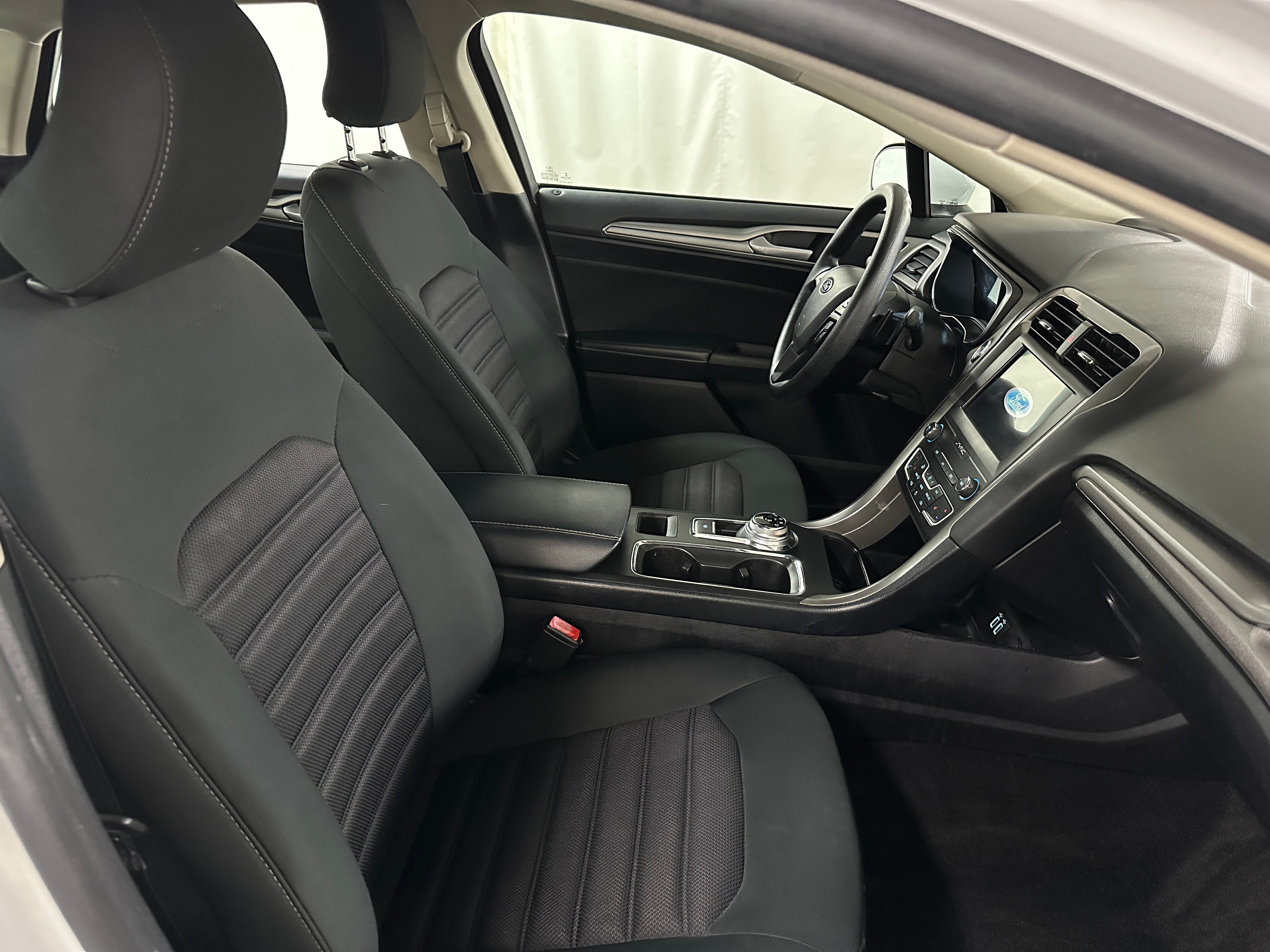2019 Ford Fusion SE 2