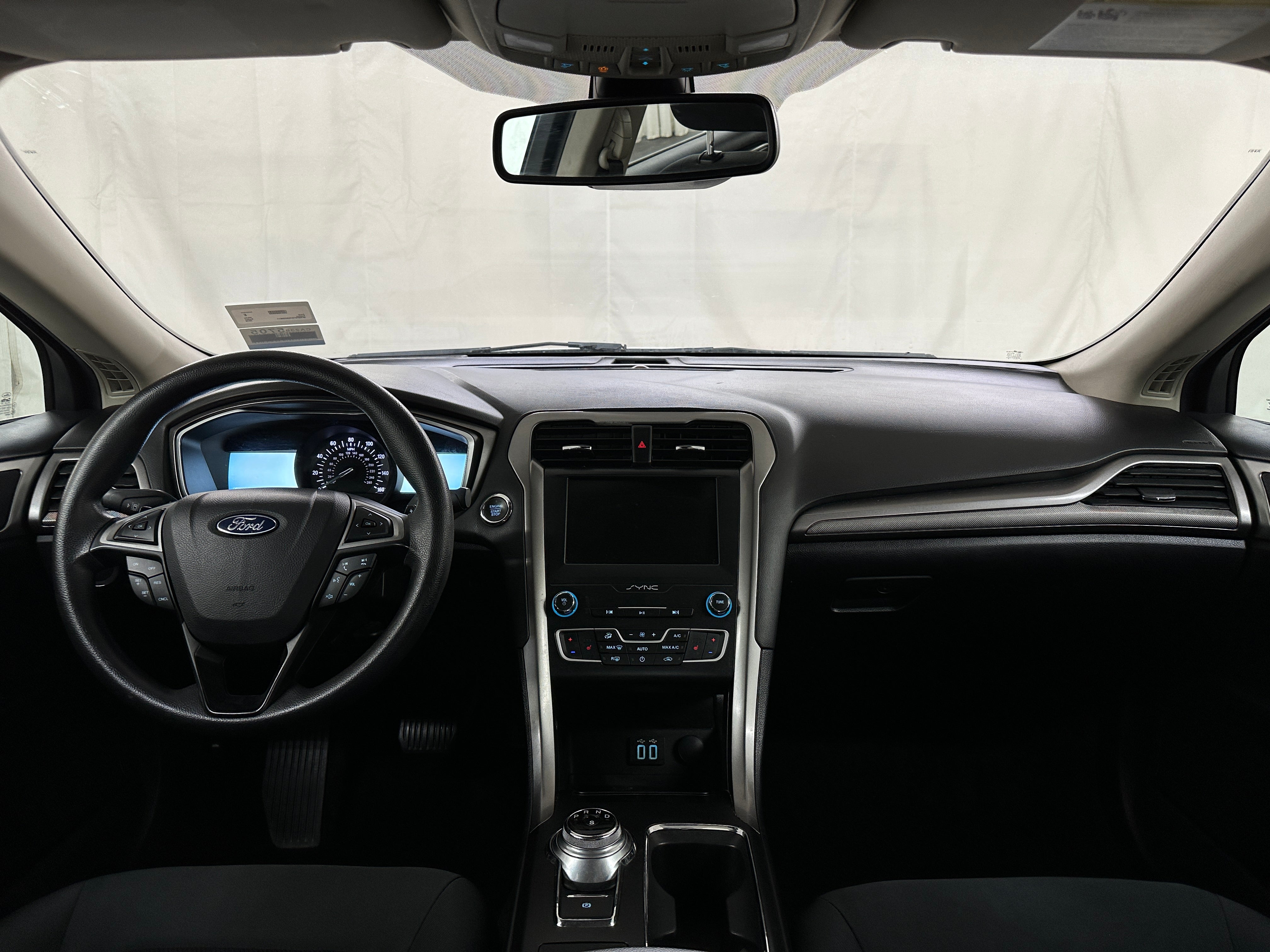 2019 Ford Fusion SE 3
