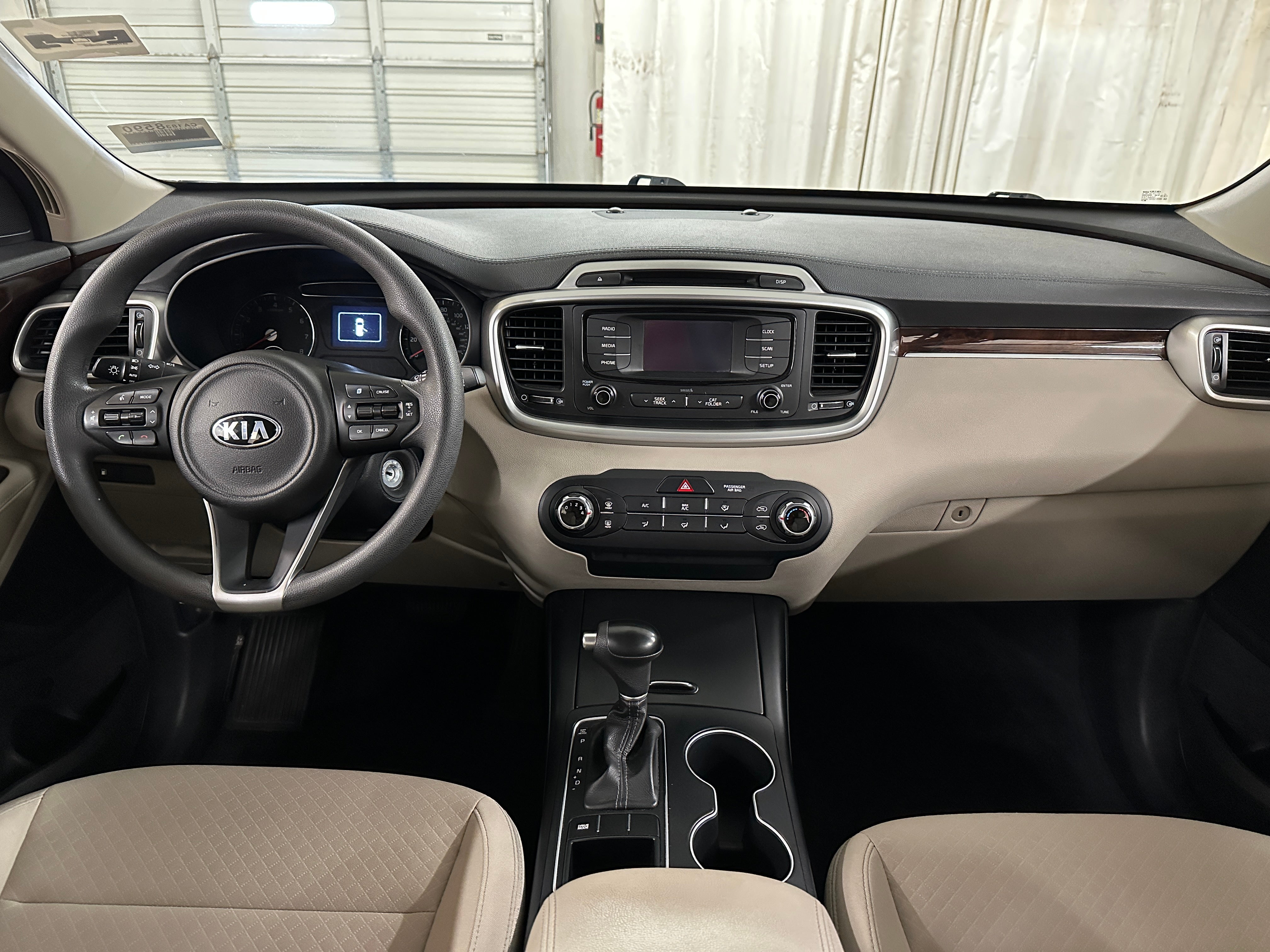 2017 Kia Sorento LX 3